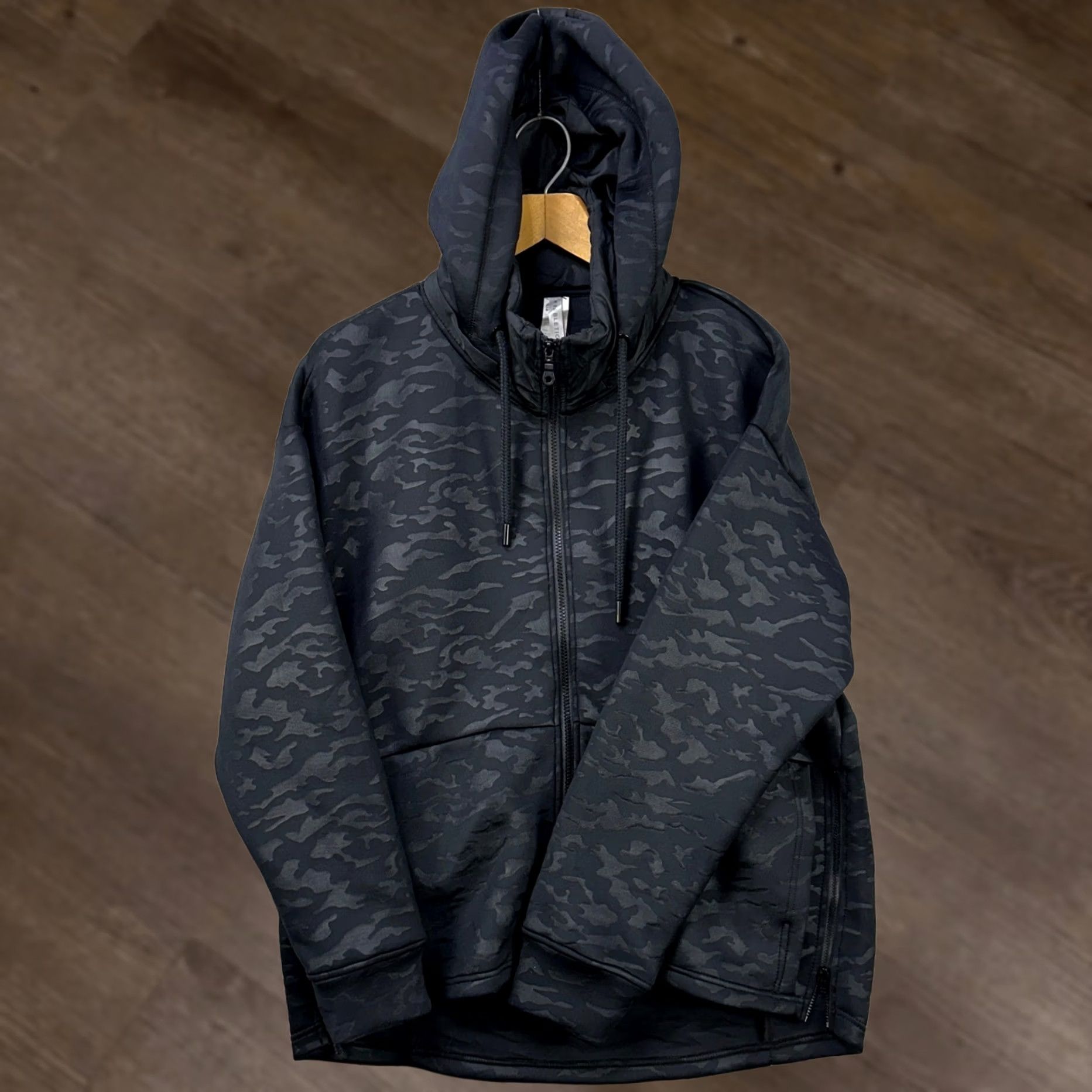 Fabletics Fabletics Hoodie Mens L Black Jacket Full Zip Camo Pocket Drawstring Stretch Size US L / EU 52-54 / 3 - 1 Thumbnail
