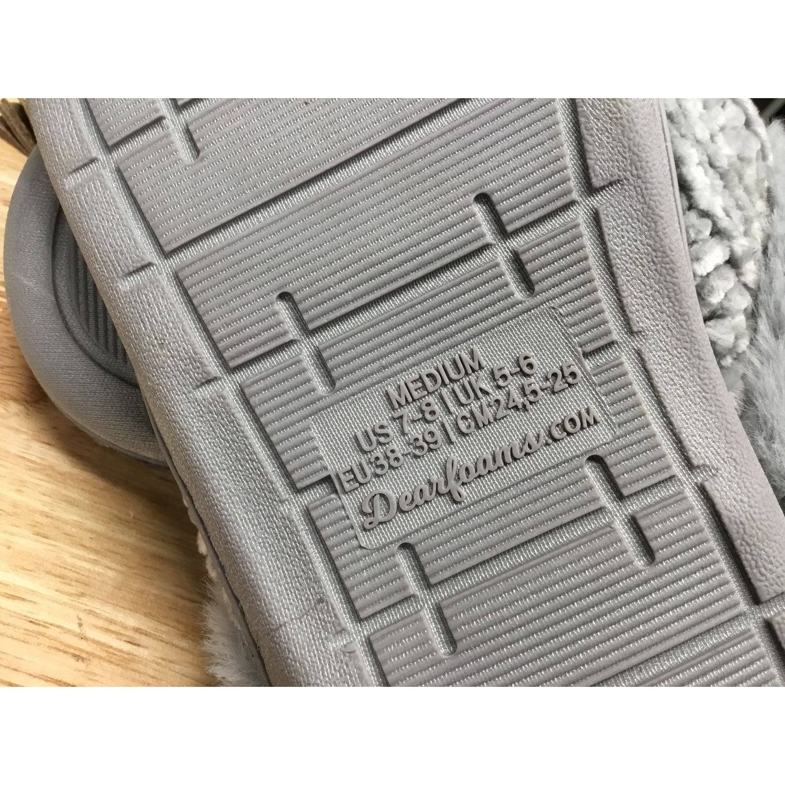 The Unbranded Brand Dearfoams Chenille Womens 8 Gray Claire Cable Knit Clogs Size US 8 / IT 38 - 6 Thumbnail
