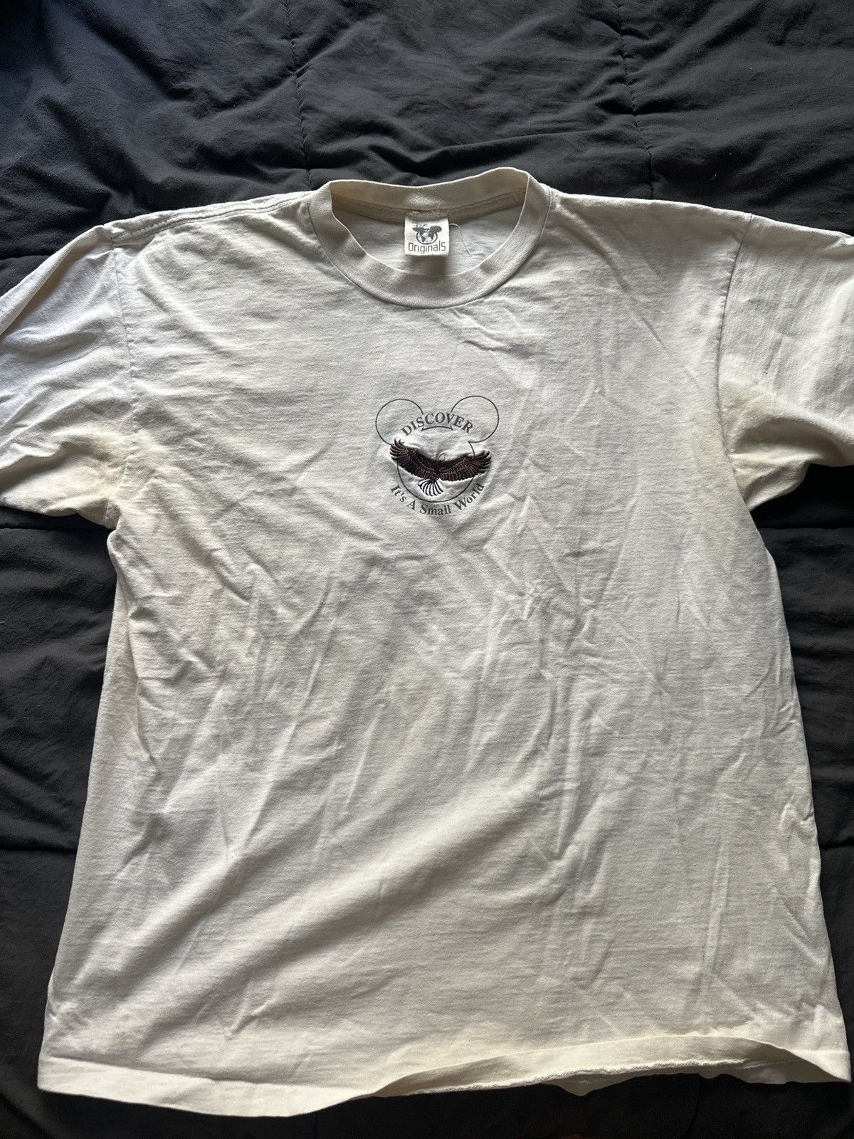 Disney Vintage Disney It’s a small word Tee Size US L / EU 52-54 / 3 - 4 Thumbnail