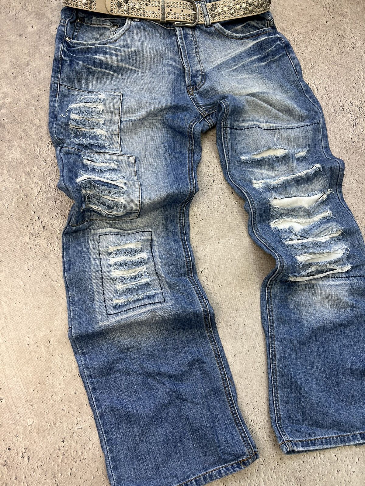 Japanese Brand × Vintage Vintage Y2K/2000s Grunge Light Wash Distressed Jeans+belt Size US 32 / EU 48 - 4 Thumbnail