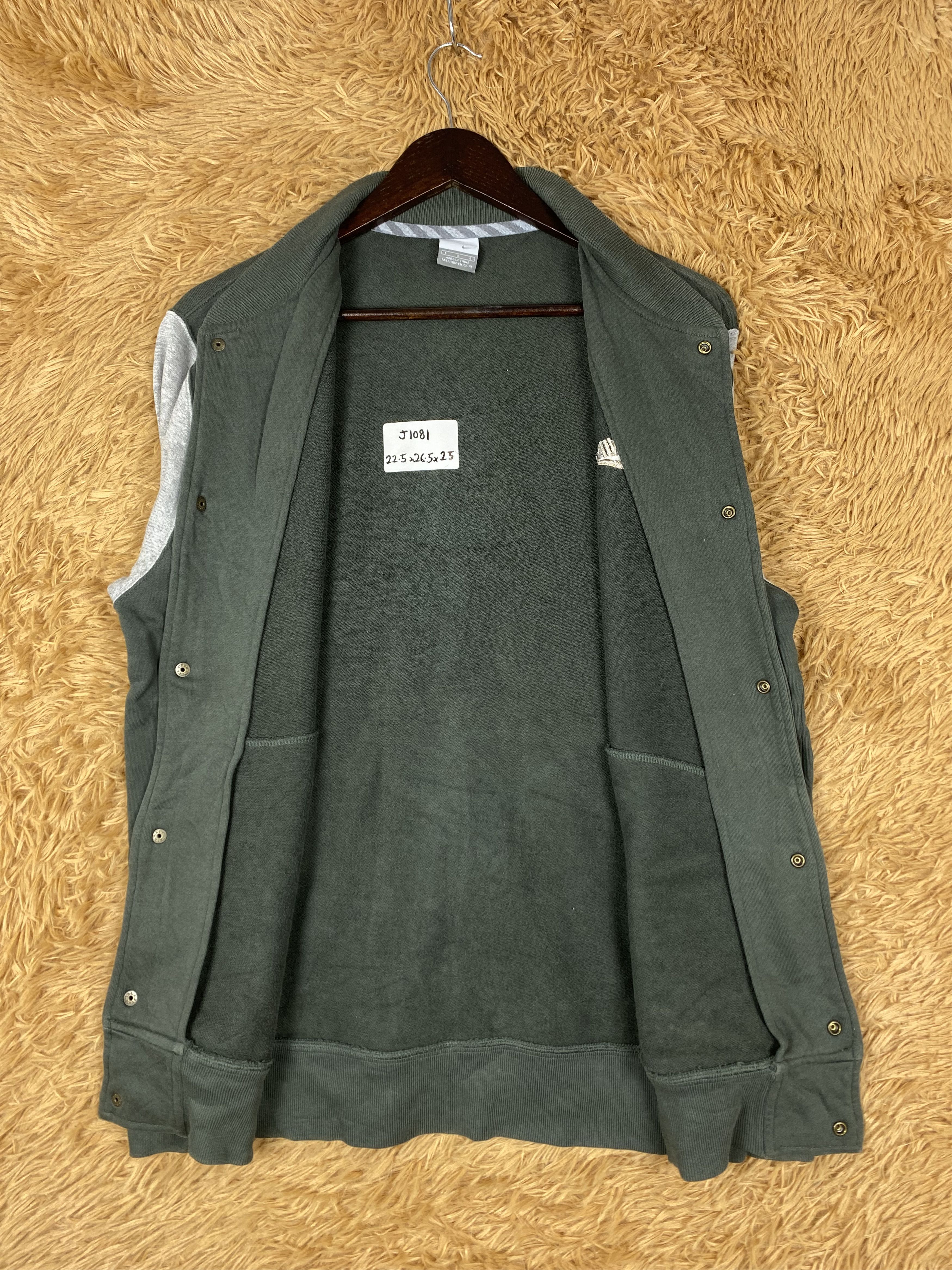 Nike Vintage Nike Varsity Jacket DJ1081 Size US L / EU 52-54 / 3 - 6 Thumbnail