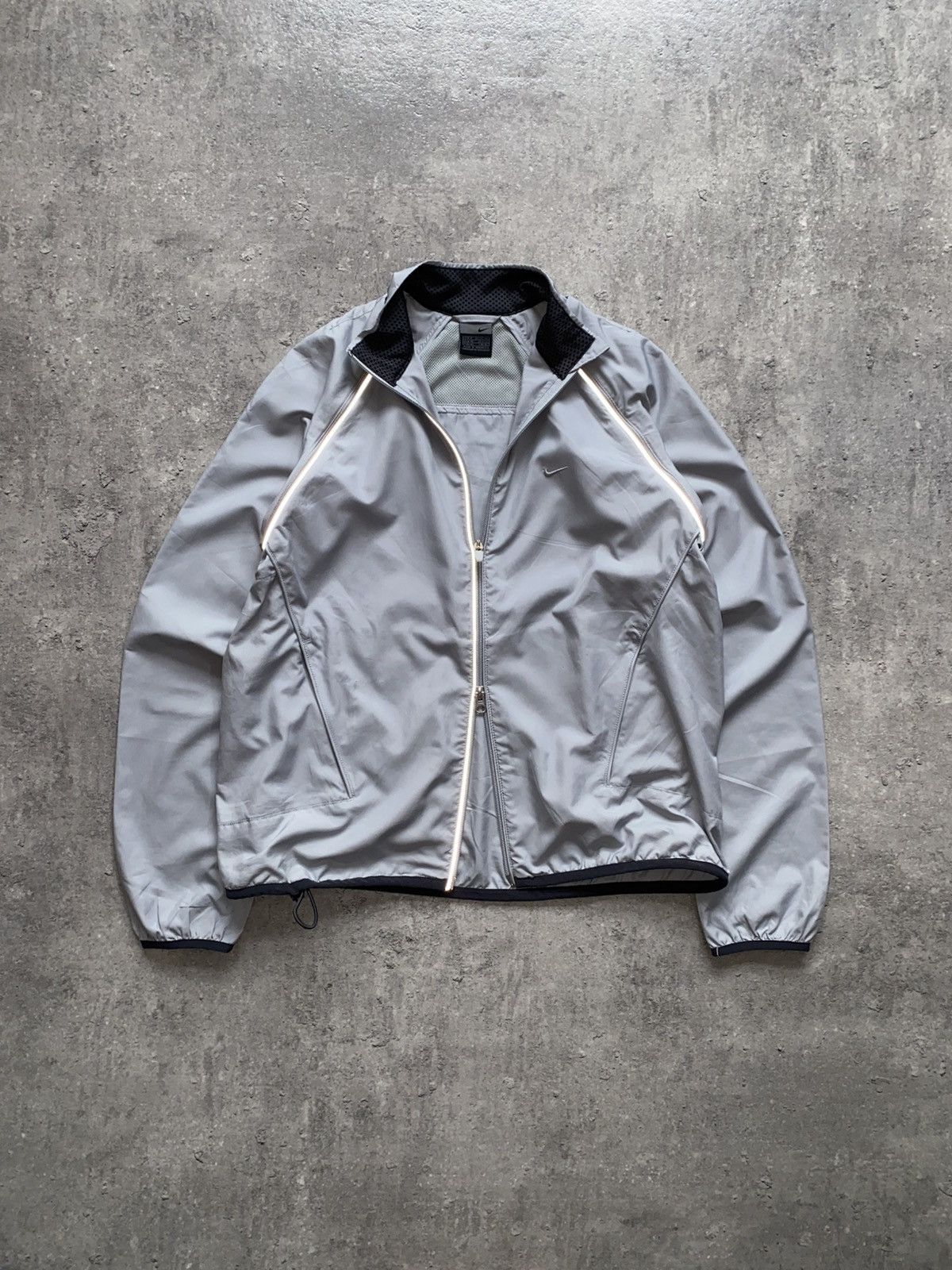 Nike Vintage Nike WMNS Windbreaker Early 2000s Zip Jacket | Y2K | Size M / US 6-8 / IT 42-44 - 2 Thumbnail
