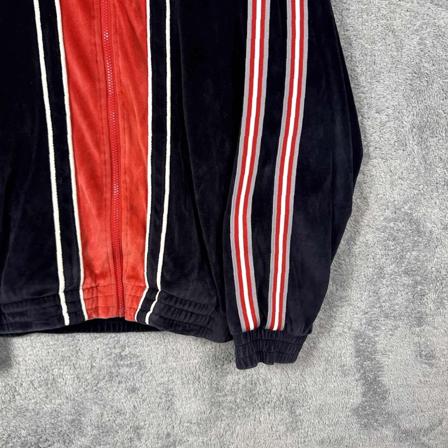 Phat Farm Phat Farm Jacket Men XL Velour Track Jacket Red 3XL Regular Zip Pockets Retro Y2K Music Lounge Velour Faux Velvet 90s Fall Winter SF92 PF92 Size US XXL / EU 58 / 5 - 2 Thumbnail
