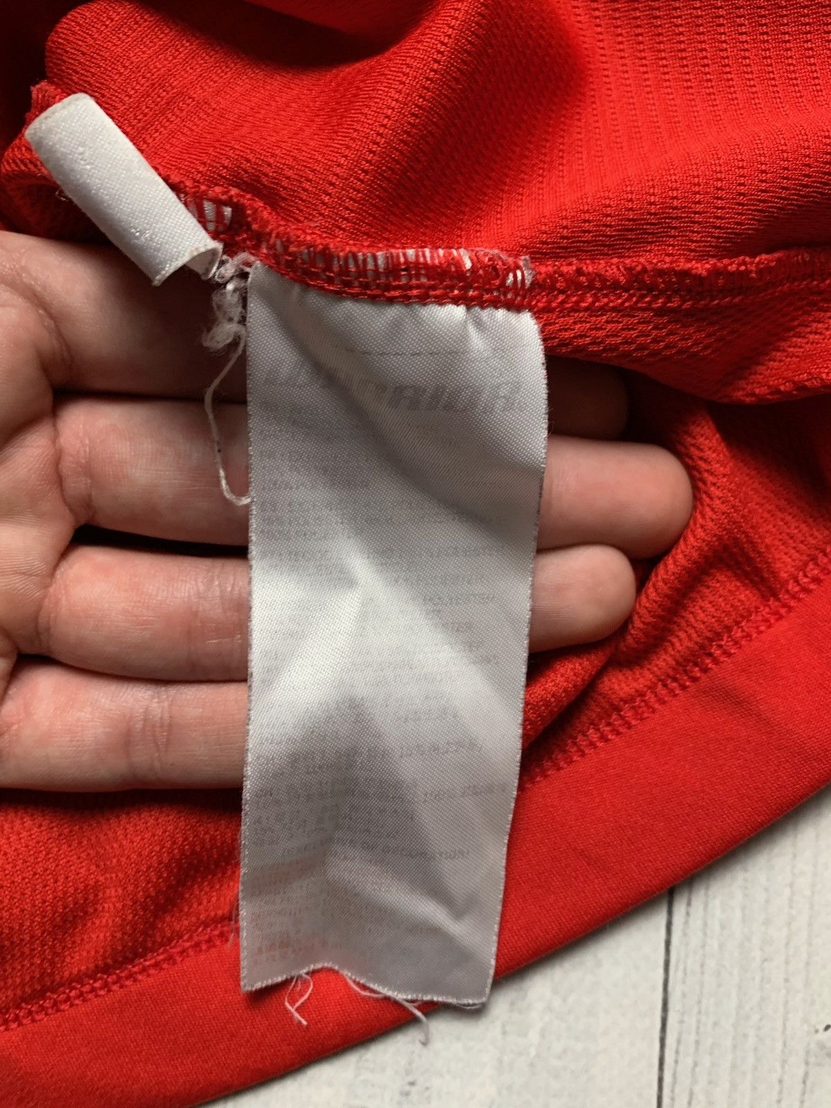 Vintage Vintage Liverpool soccer jersey size L red Size US L / EU 52-54 / 3 - 4 Thumbnail