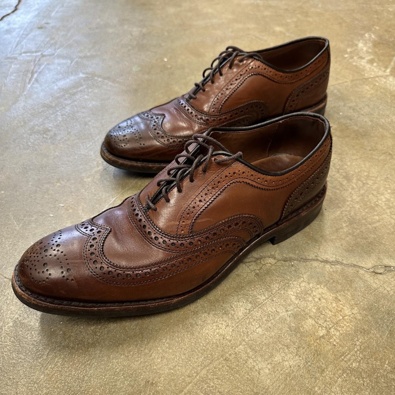 Allen Edmonds Allen Edmonds McAllister Wingtip Oxfords Mens 9.5 Leather Size US 9.5 / EU 42-43 - 4 Thumbnail