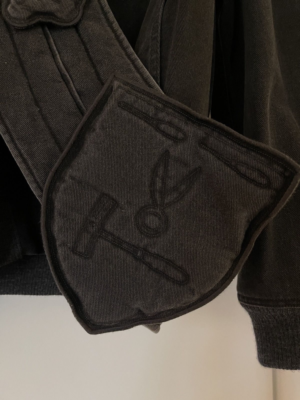 Louis Vuitton Louis Vuitton black hooded bomber jacket Size US S / EU 44-46 / 1 - 4 Thumbnail
