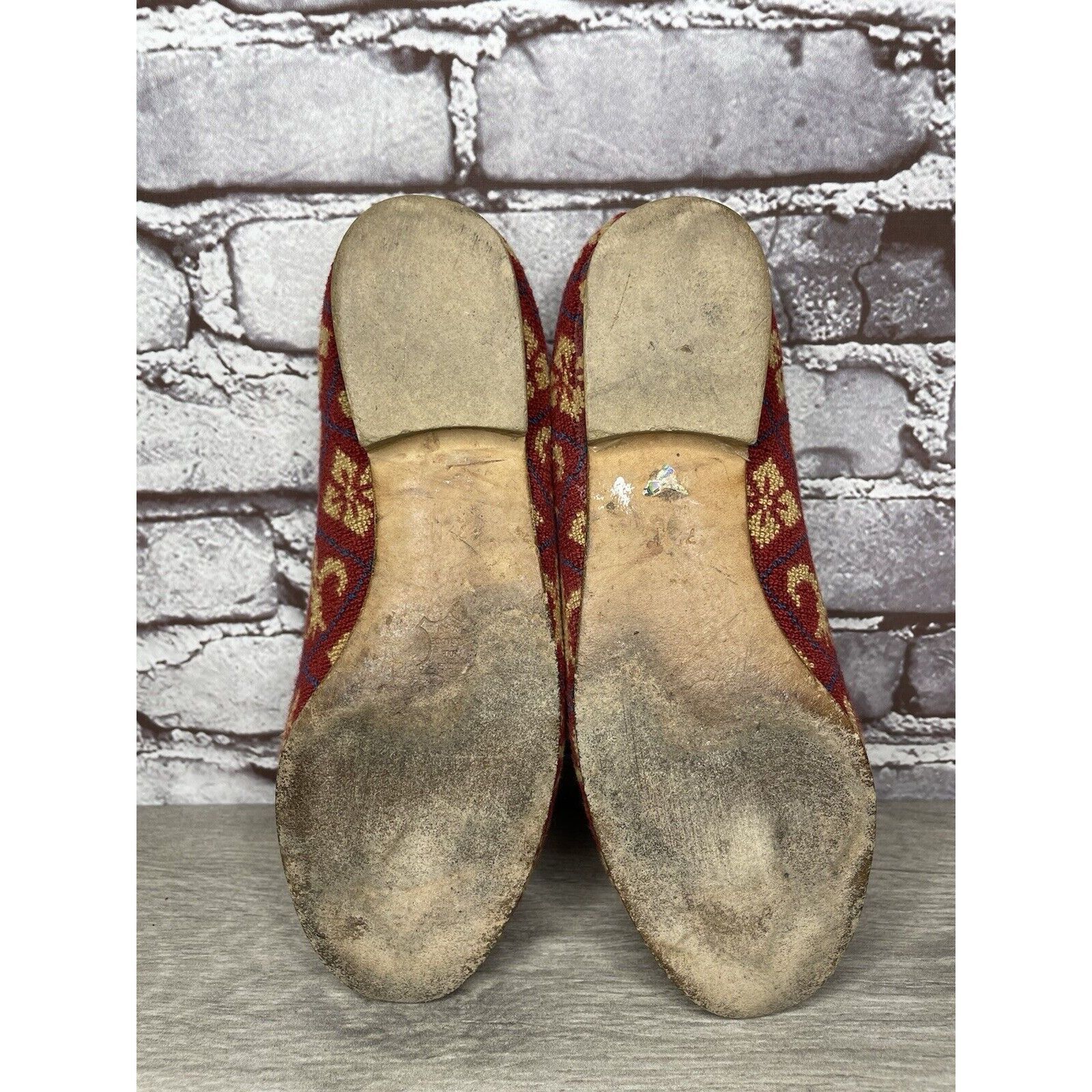 Other Zalo Red Fabric Gold Pattern Slip On Needle Loafers Shoes Wo Size US 7.5 / IT 37.5 - 8 Thumbnail