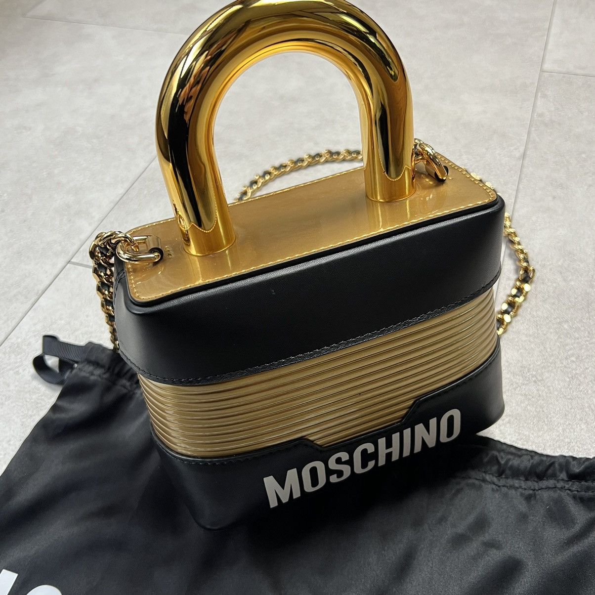 [SALE]★MOSCHINO★SMALL HANDLE ME トートバッグ ハンドバッグ Moschino Love Me Bag in nappa | Moschino