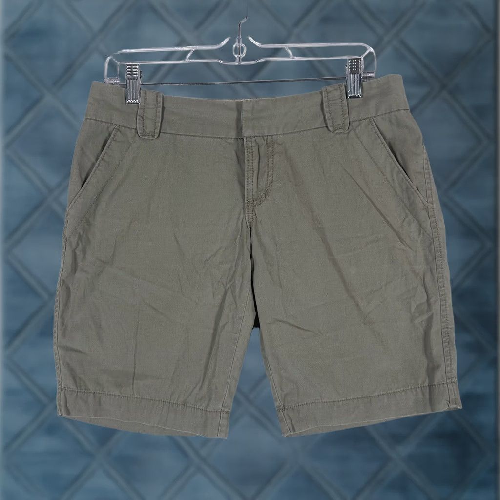 Old Navy Old Navy Women's Chino Shorts Low Rise Size 4 Tan Kerr Basic Summer Hook & Eye Slit Pockets Casual 9.5 Inseam Knit Cotton 100% Vintage: No Size 27" / US 4 / IT 40 - 1 Thumbnail