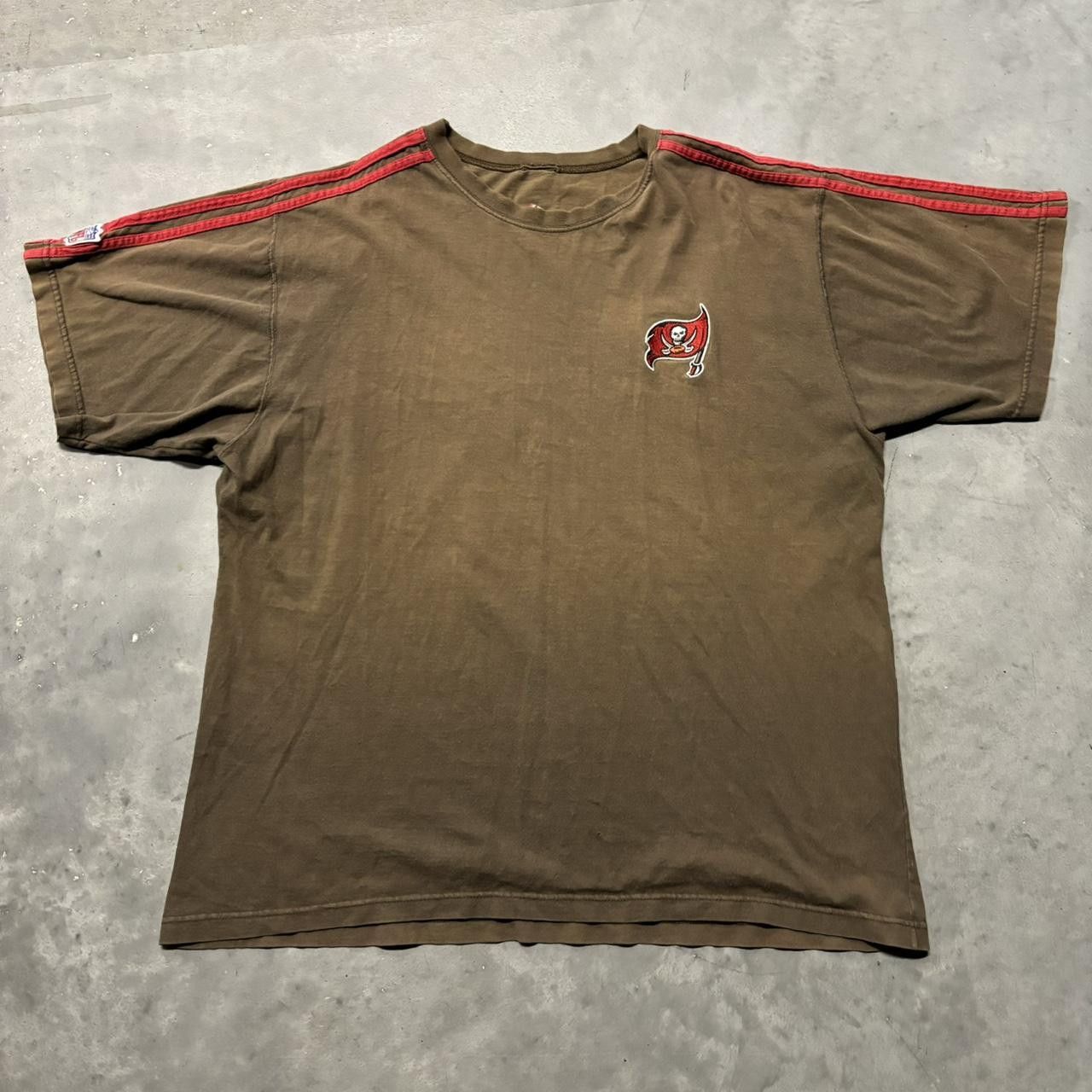 Adidas × NFL × Vintage Crazy Vintage 90s Faded Brown Adidas Tampa Bay NFL Essential Tee! Size US XL / EU 56 / 4 - 1 Thumbnail