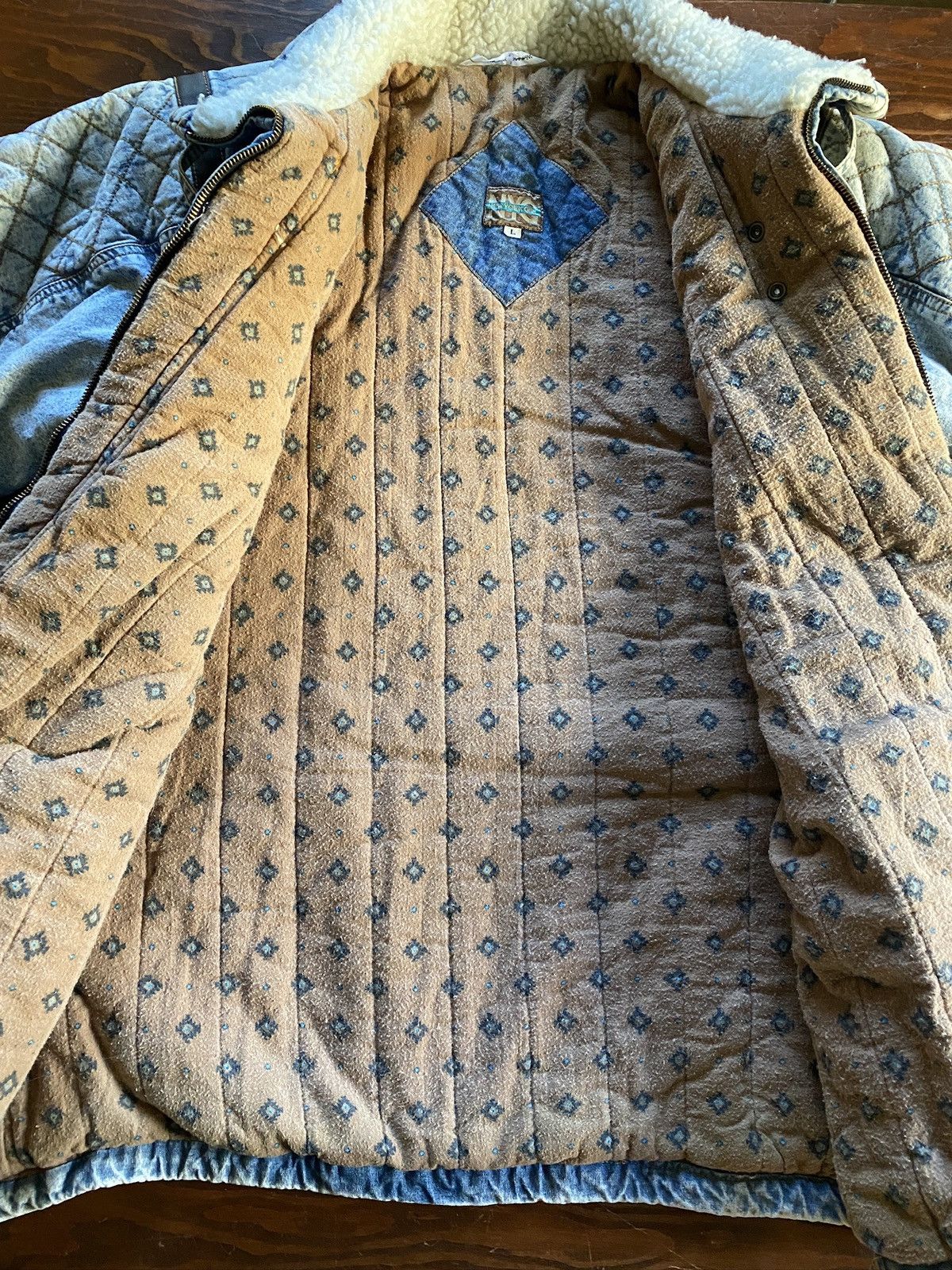 Vintage Vintage NWT 80’s Women’s Sherpa Collar Carpet Line Jean Coat Size L / US 10 / IT 46 - 6 Thumbnail