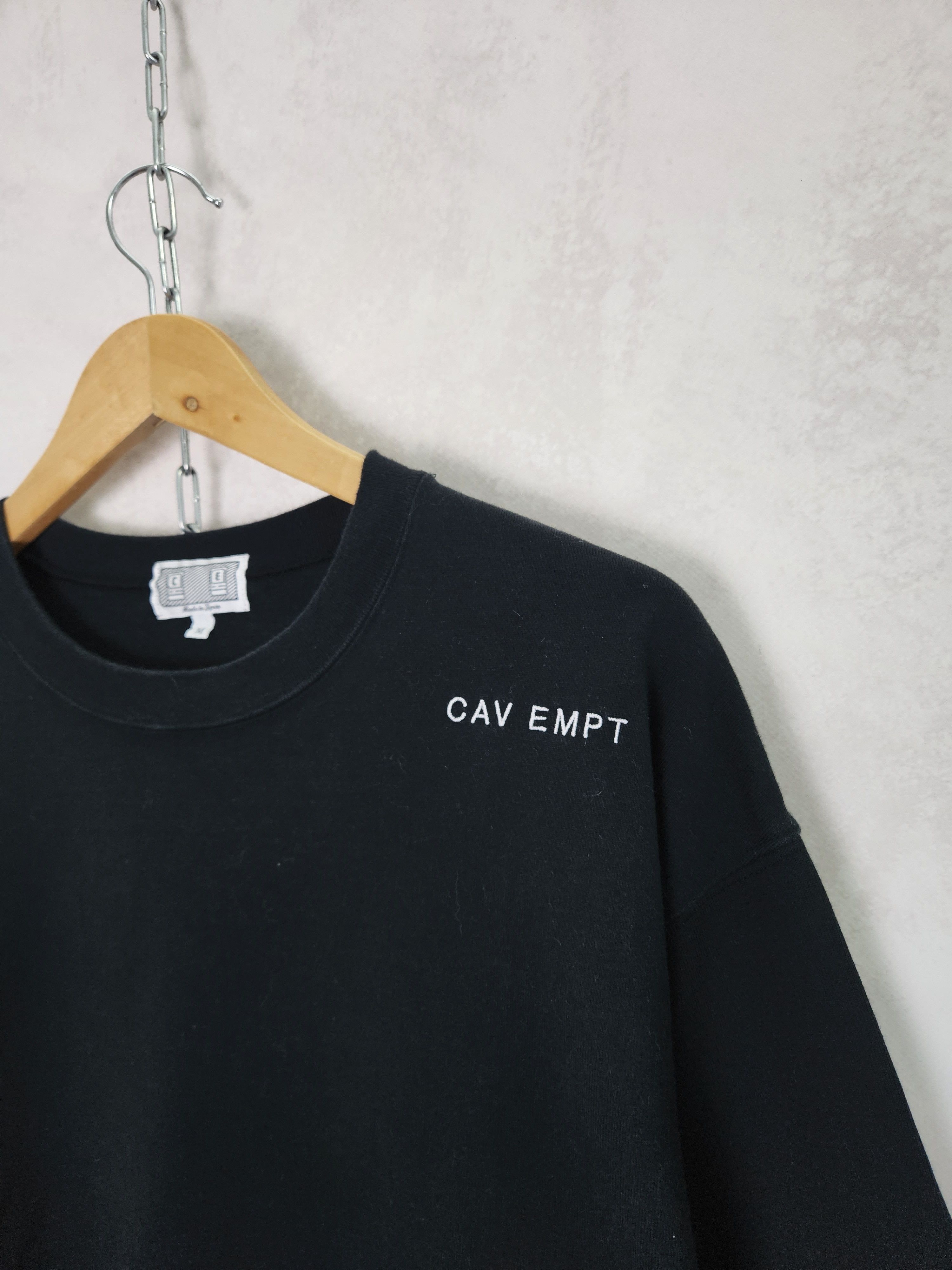 Cav Empt Cav empt black long sleeve planet logo size M Size US M / EU 48-50 / 2 - 6 Thumbnail