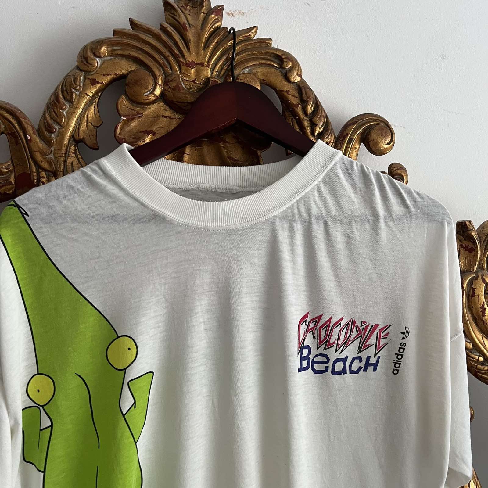 Adidas × Vintage Vintage 80s Adidas Crocodile Beach Tee T-Shirt Pop Art Size US XL / EU 56 / 4 - 4 Thumbnail