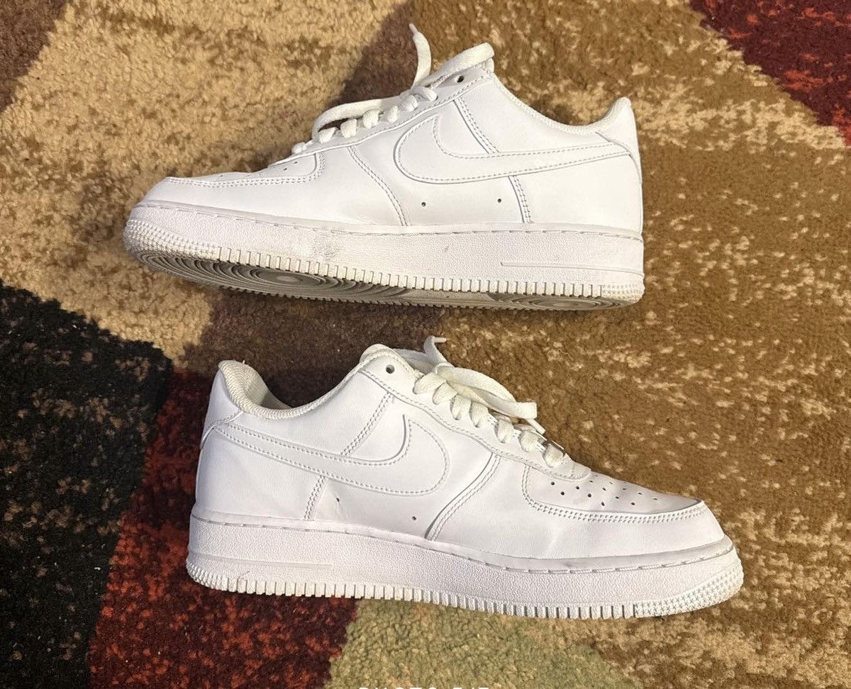 Nike AF1 low top Size US 8 / EU 41 - 2 Thumbnail