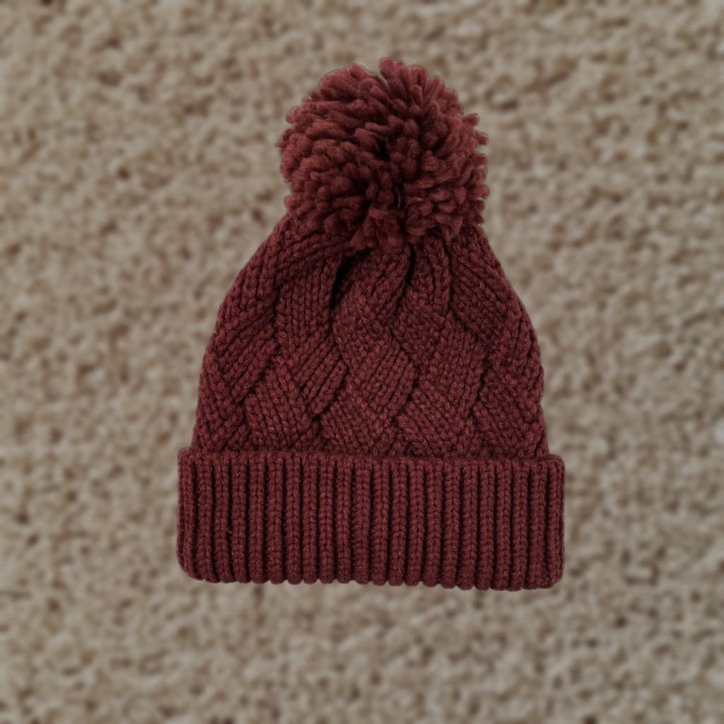 Vintage Womens Beanie Toque One Size Red Cable Knit 100% Acrylic Ski Winter Pom Size ONE SIZE - 1 Thumbnail