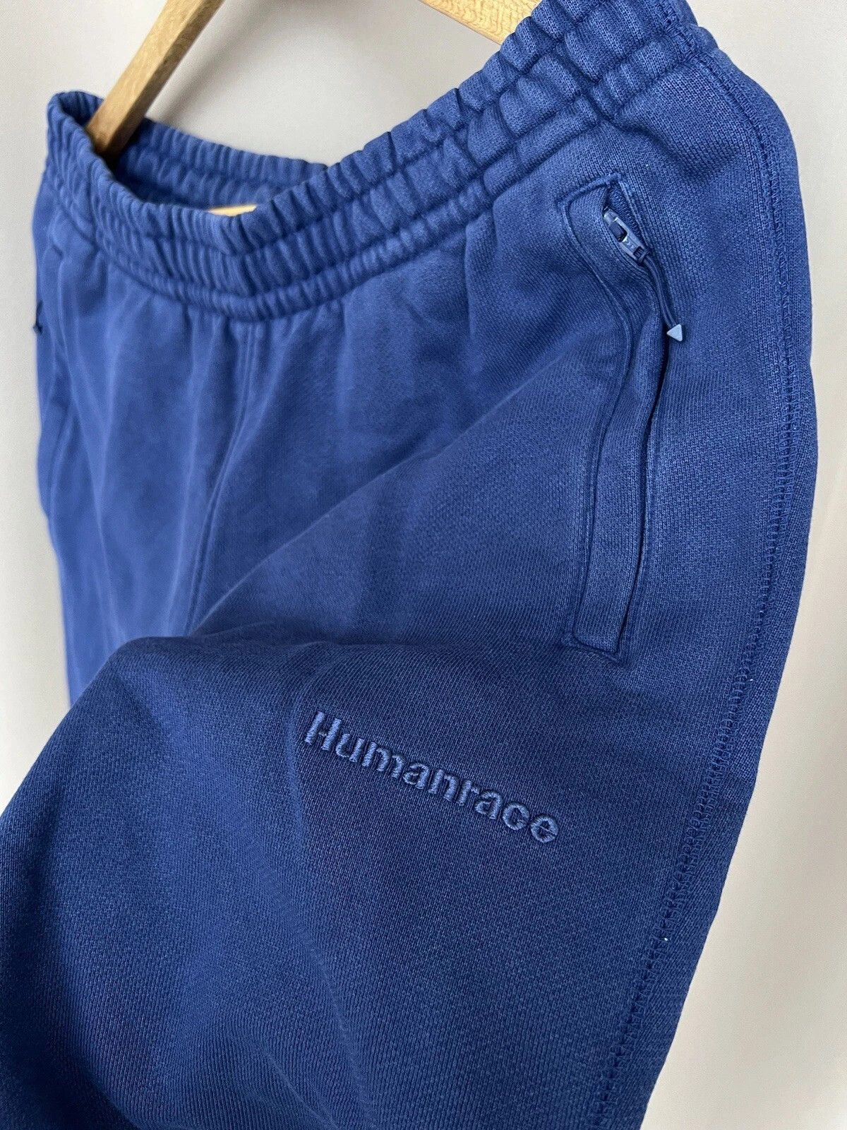 Adidas Adidas Pharrell Williams Humanrace Sweatpants Mens Size M Size US 34 / EU 50 - 10 Thumbnail
