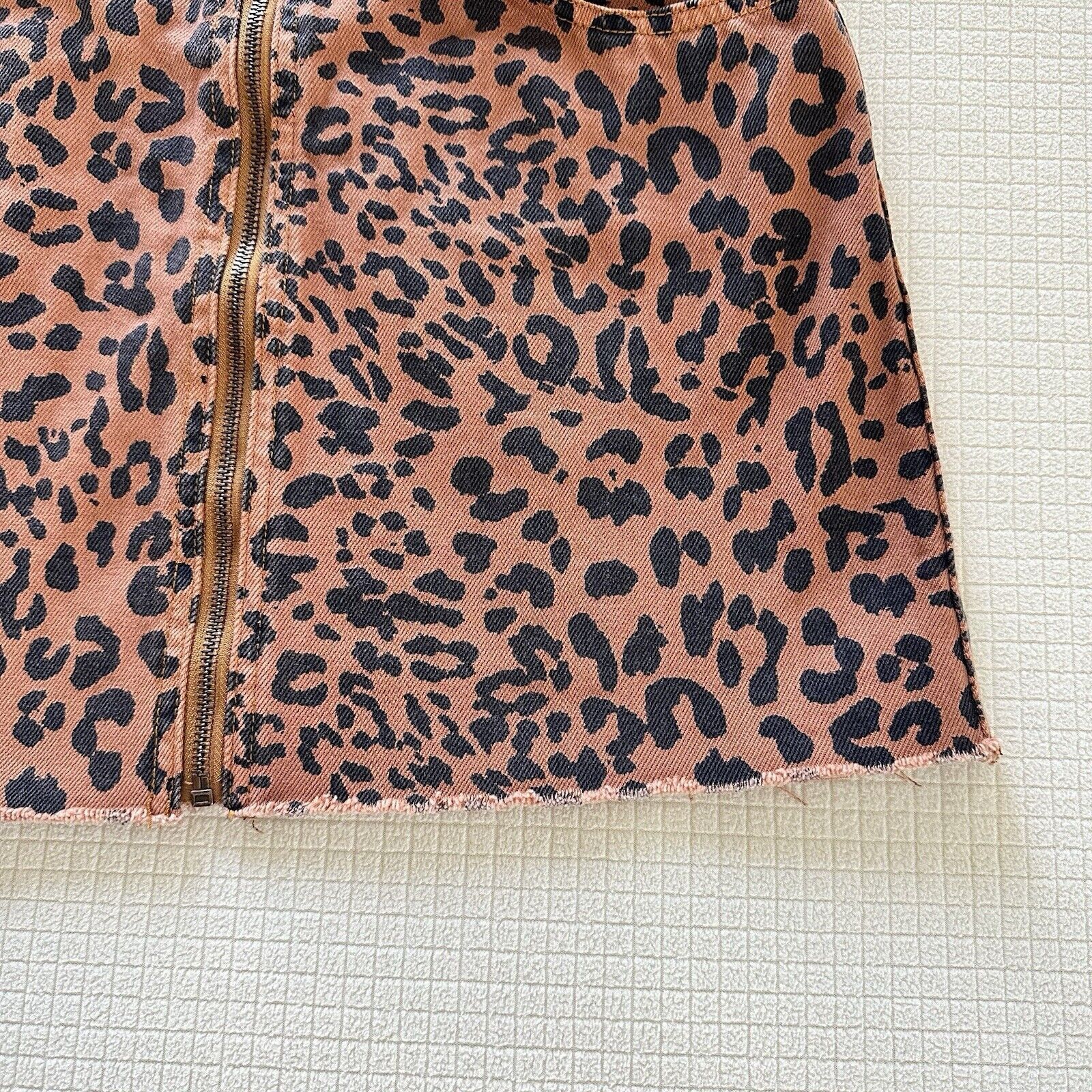 Free People Free People We The Free Leopard Denim Mini Skirt Size 28 Size 28" / US 6 / IT 42 - 7 Thumbnail