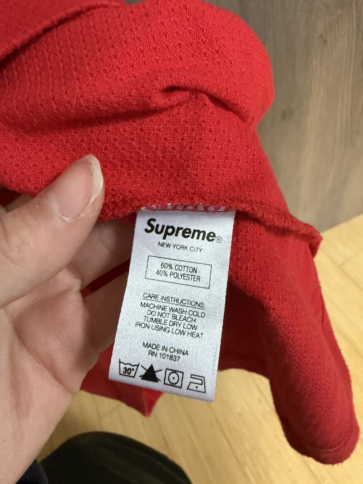 Supreme Supreme 2018 S/S Arc Logo T-shirt Red Mesh Size US M / EU 48-50 / 2 - 4 Thumbnail