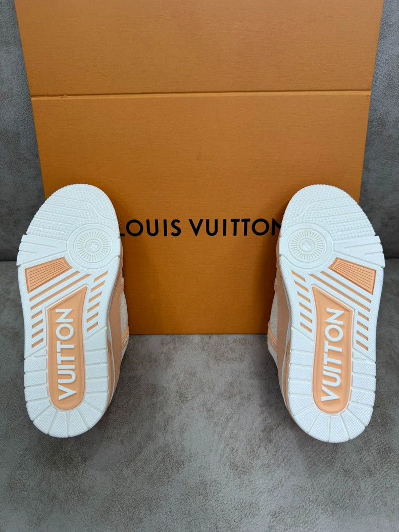 Louis Vuitton Louis Vuitton Trainer Round Toe Lace-up Side LOgo Low Top Size US 5.5 / IT 35.5 - 3 Thumbnail