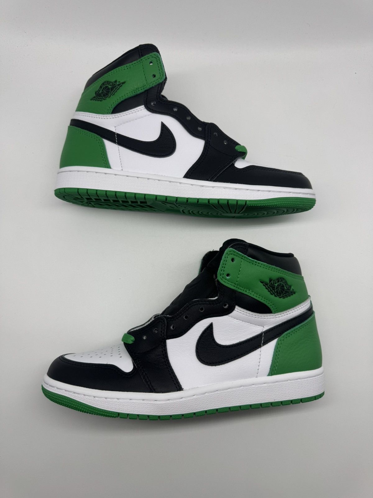 Nike Nike Air Jordan Retro 1 High OG Lucky Green Men’s Size 8 Size US 8 / EU 41 - 2 Thumbnail