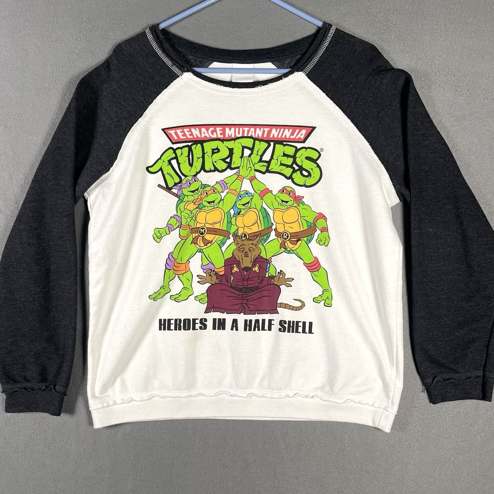 Nickelodeon Nickelodeon TMNT Retro Sweat Shirt 2XL White Black Crew Neck Unisex Adults 2015 Heroes in a Half Shell Size US XXL / EU 58 / 5 - 2 Thumbnail