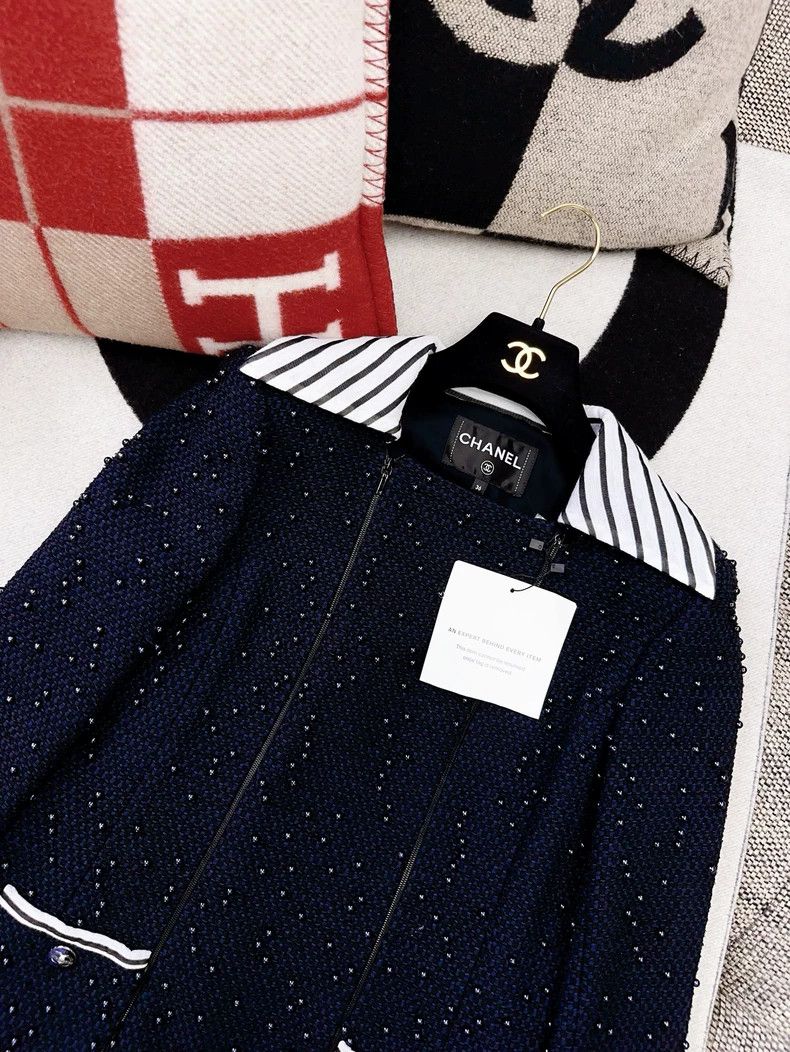 Chanel Chanel Blue embroidered pearl full of stars long-sleeved s Size XS / US 0-2 / IT 36-38 - 2 Thumbnail