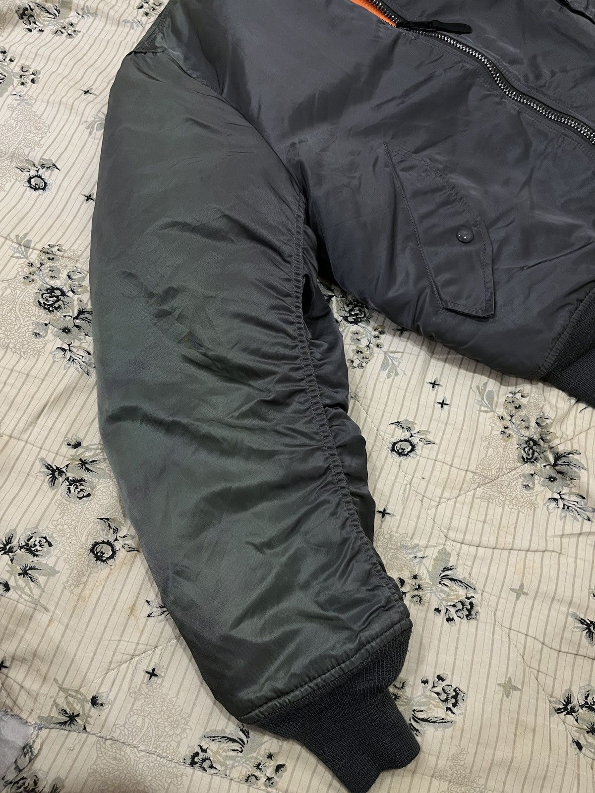 Alpha Industries 🔥🔥🔥ARCHIVE ALPHA INDUSTRIES BOMBER JACKET Size US M / EU 48-50 / 2 - 16 Thumbnail
