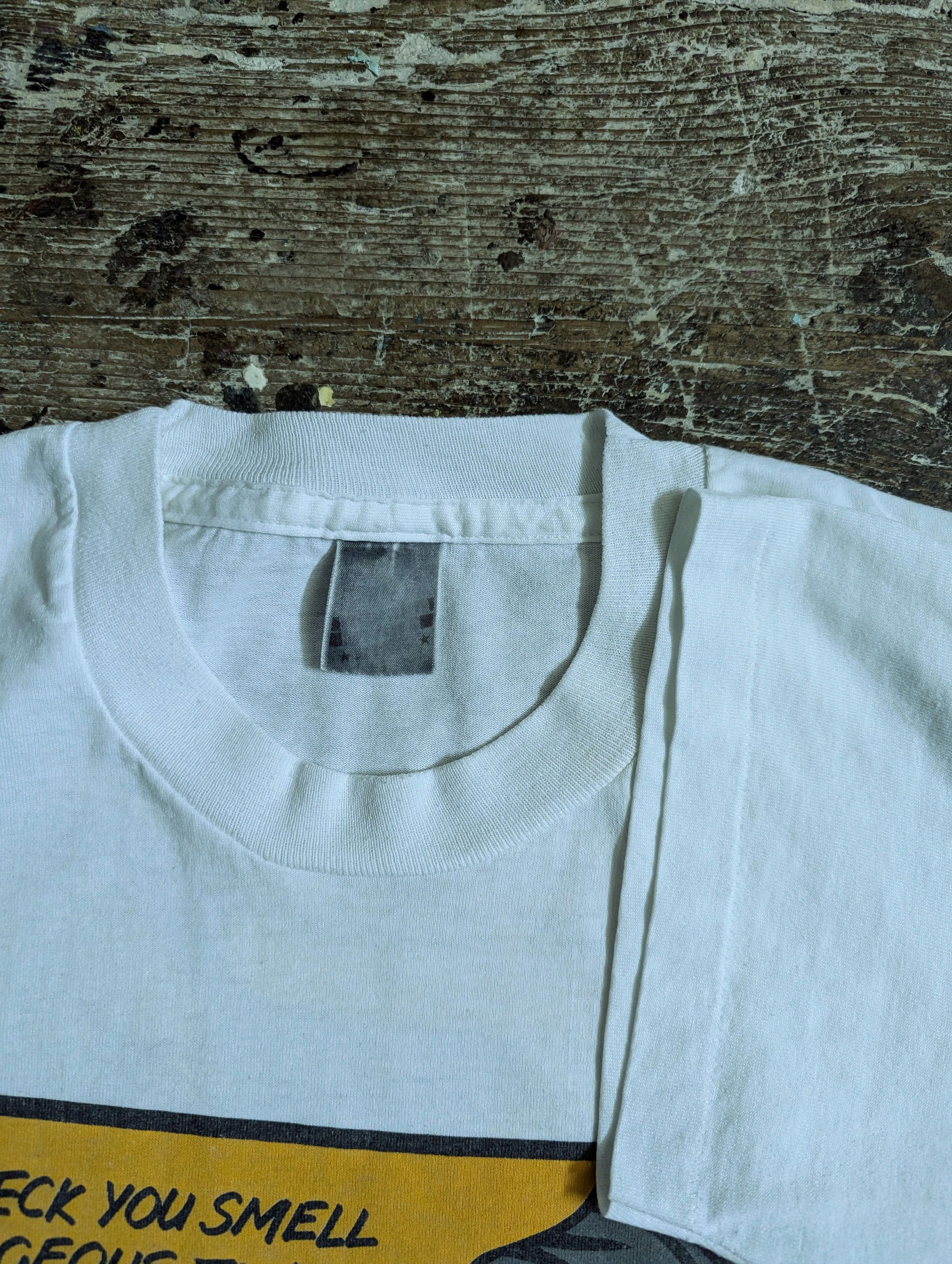 Band Tees 90s Boddingtons Bitter Graphic T Shirt Size US XL / EU 56 / 4 - 3 Thumbnail