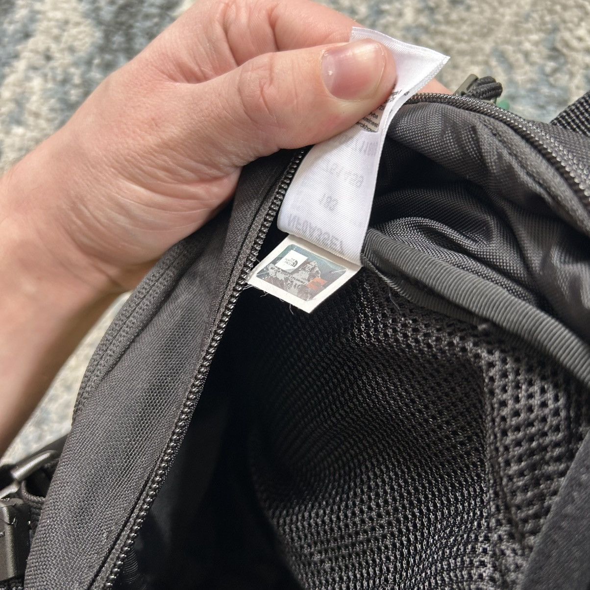 Supreme × The North Face FALL WiNTER 2018 TNF EXPEDiTiON WAiST BAG SULPHUR NYLON YKK Size ONE SIZE - 16 Thumbnail