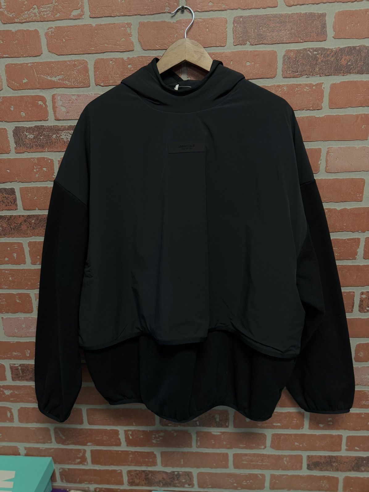 Essentials × Fear of God Essentials Jacket Size Large Brand New $230 Retail Size US L / EU 52-54 / 3 - 2 Thumbnail