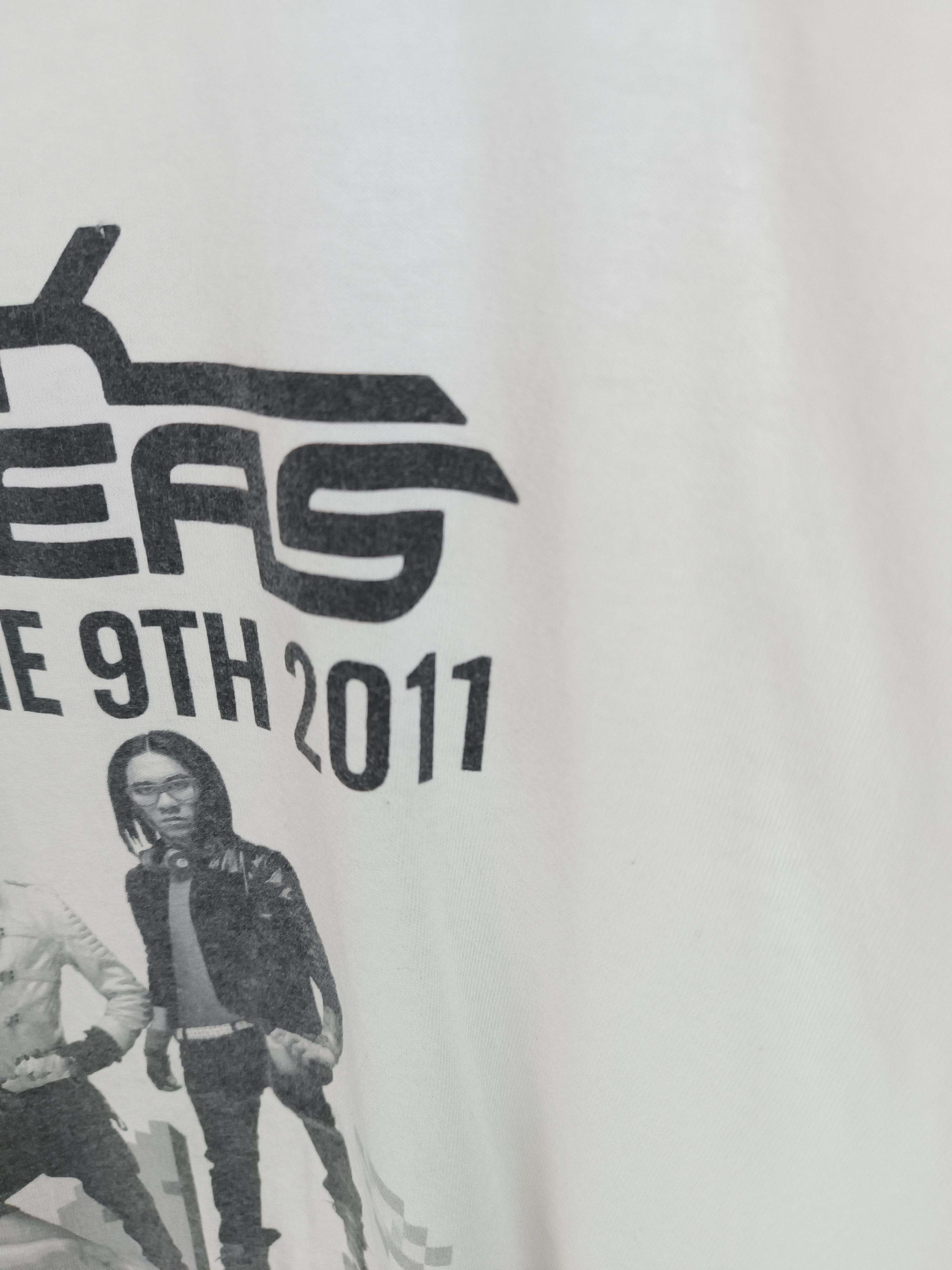Rap Tees VINTAGE 2011 THE BLACK EYED PEAS C.PARK usher guetta wyclef Size US XL / EU 56 / 4 - 10 Thumbnail