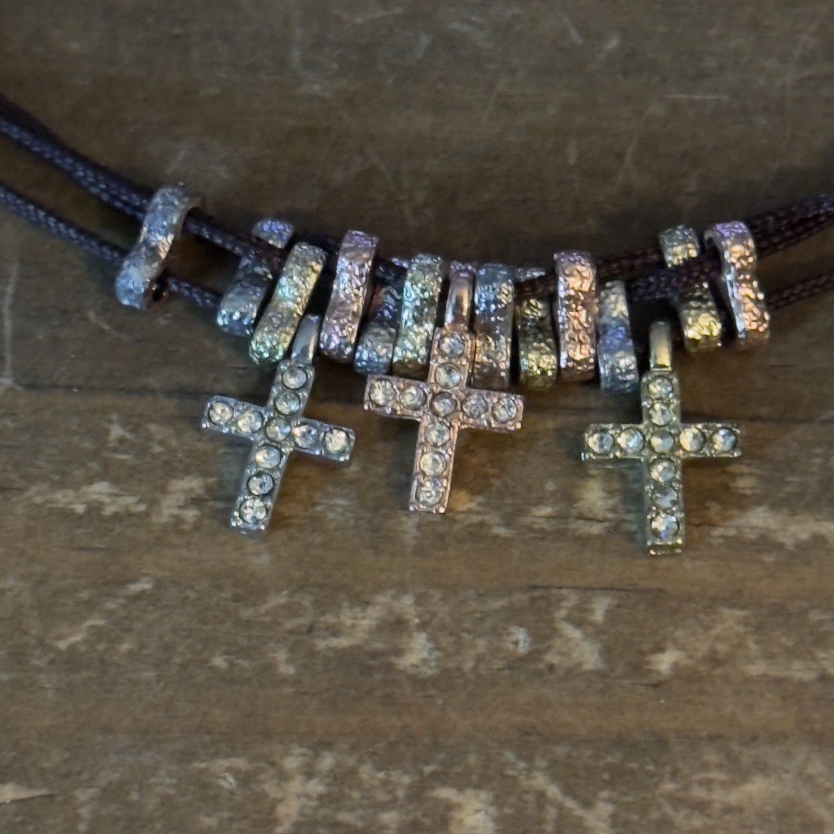 Other Tricolor rhinestone crosses cord necklace Size ONE SIZE - 3 Thumbnail