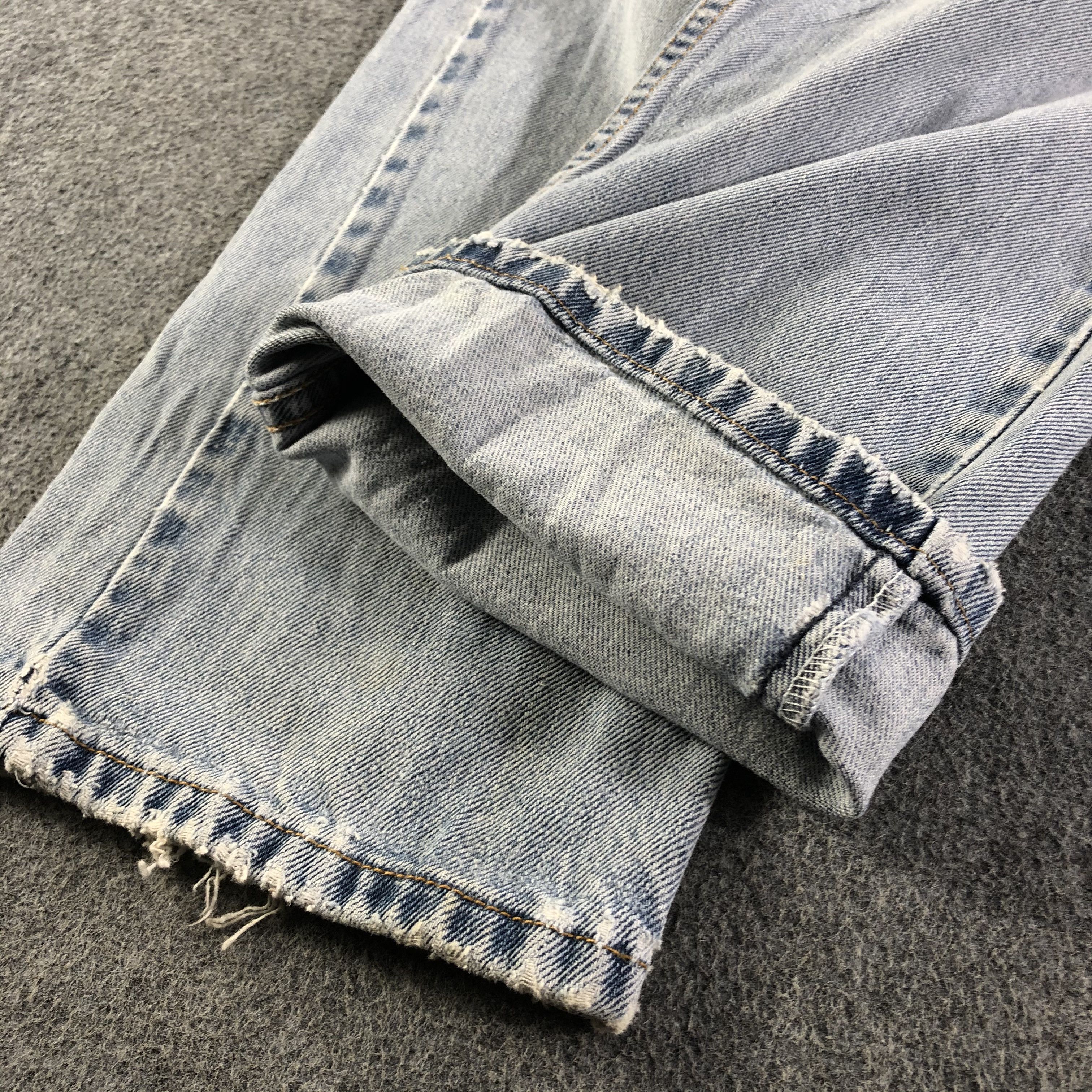 Levi's Vintage Light Wash Levis 512 Jeans-J3050 Size US 29 - 7 Thumbnail