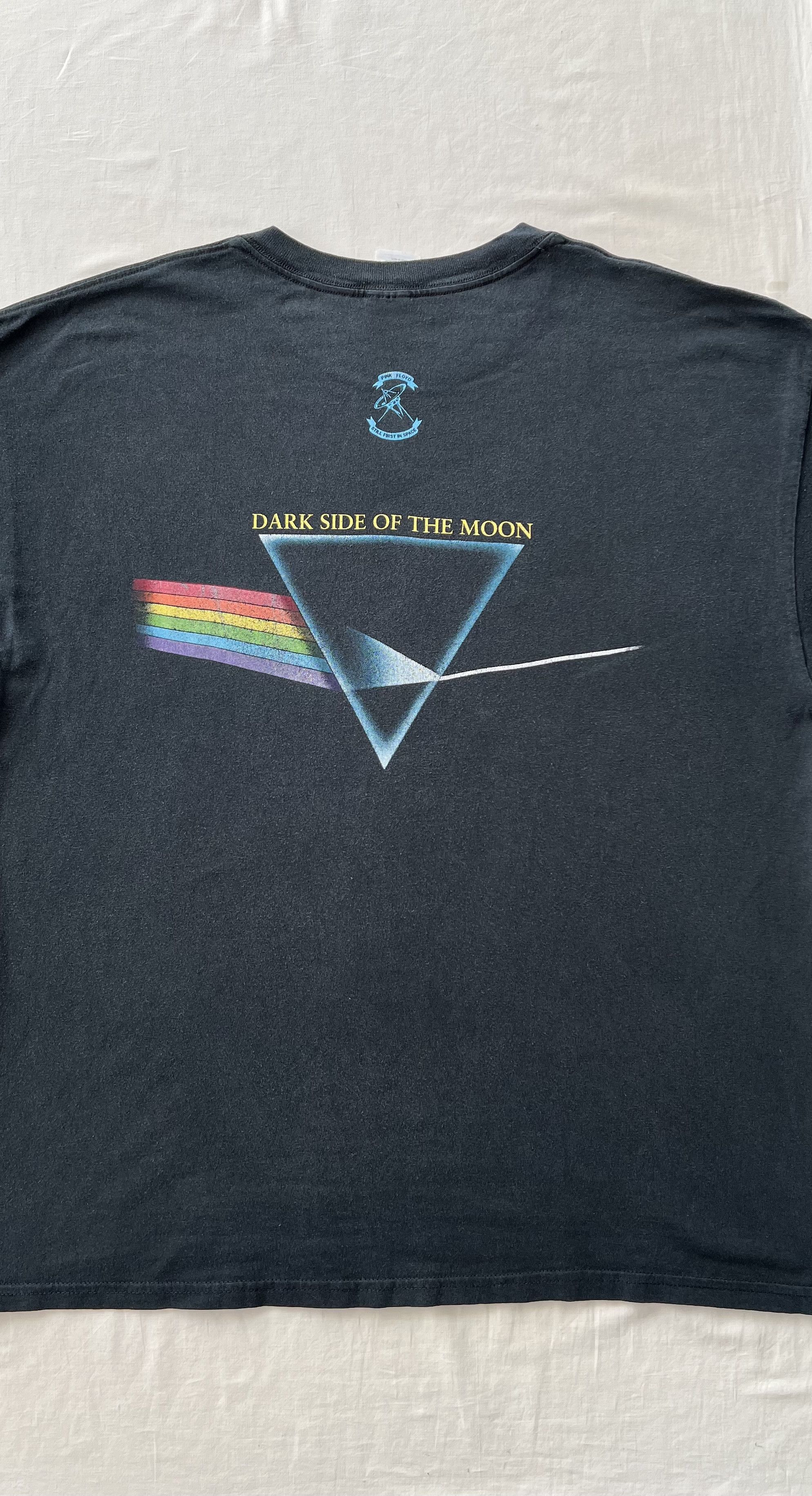 Band Tees Vintage 2000s Pink Floyd The Dark Side of the Moon Reprint Size US XL / EU 56 / 4 - 14 Thumbnail