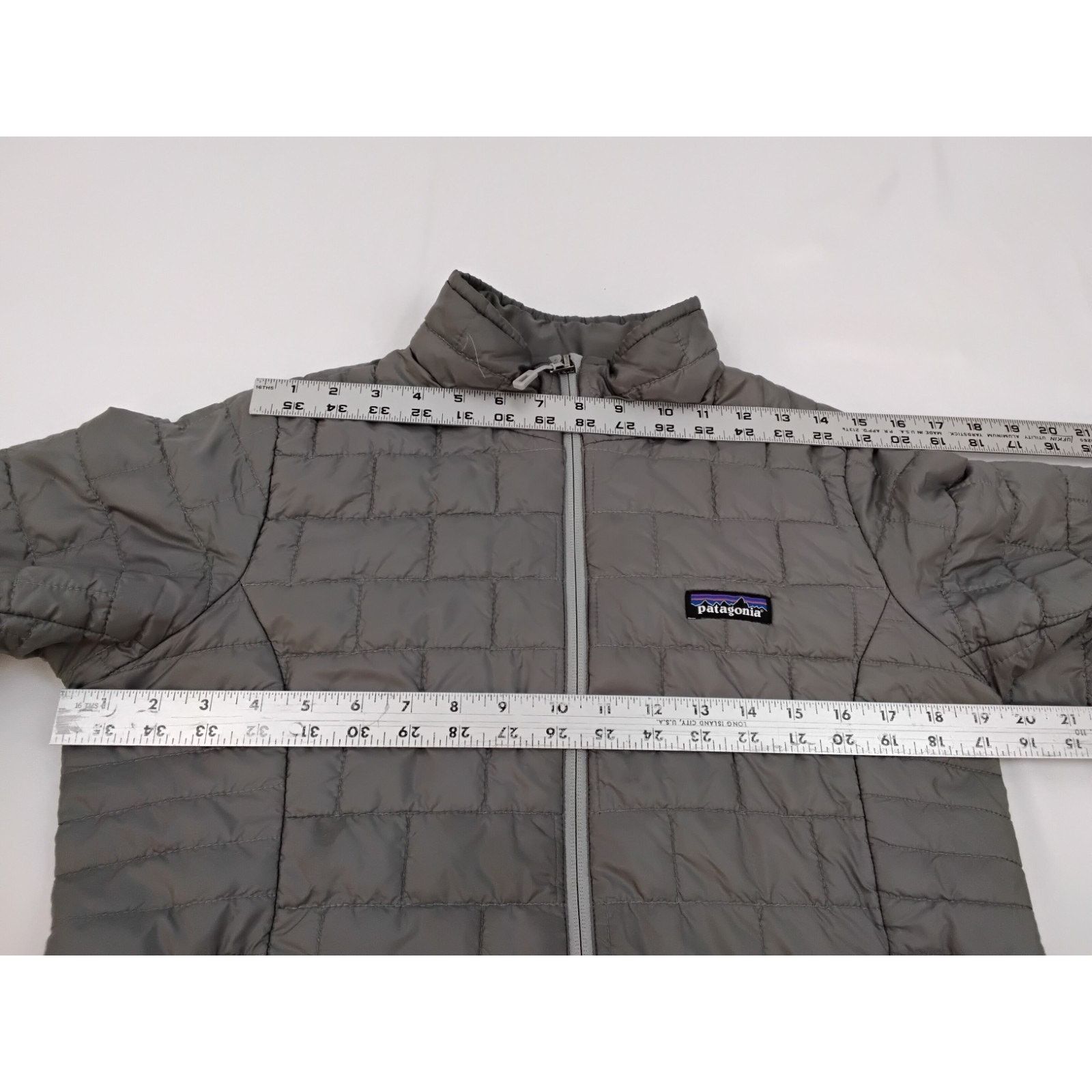 Patagonia Patagonia Nano Puff Jacket Women's M Gray Full Zip Primaloft Size M / US 6-8 / IT 42-44 - 15 Thumbnail