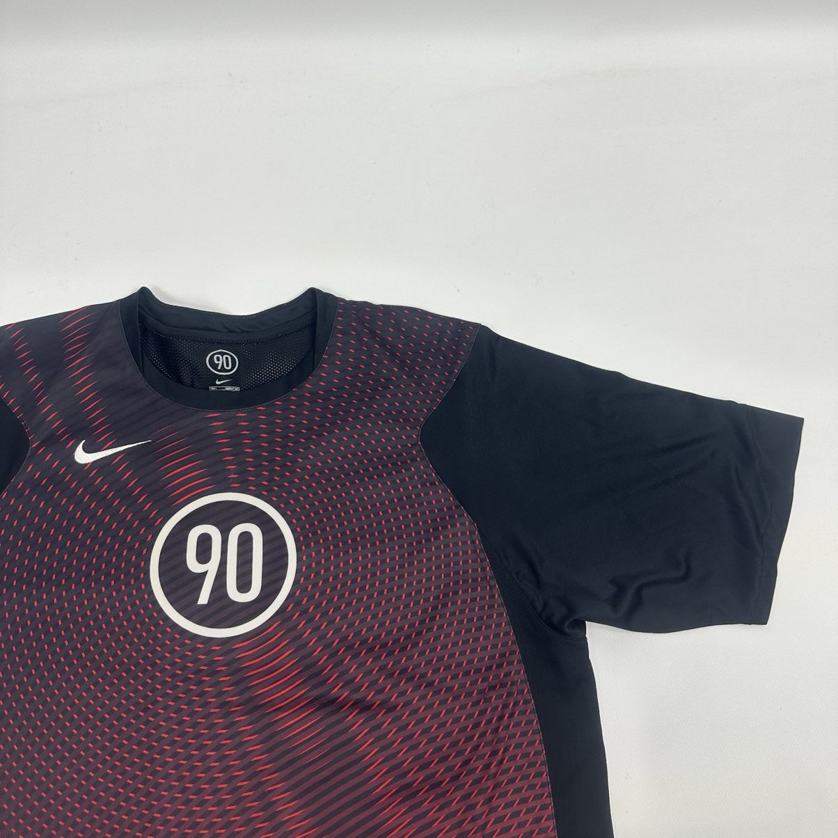 Nike Vintage NIKE Total 90 T-shirt Y2K Retro Rare Size US L / EU 52-54 / 3 - 4 Thumbnail