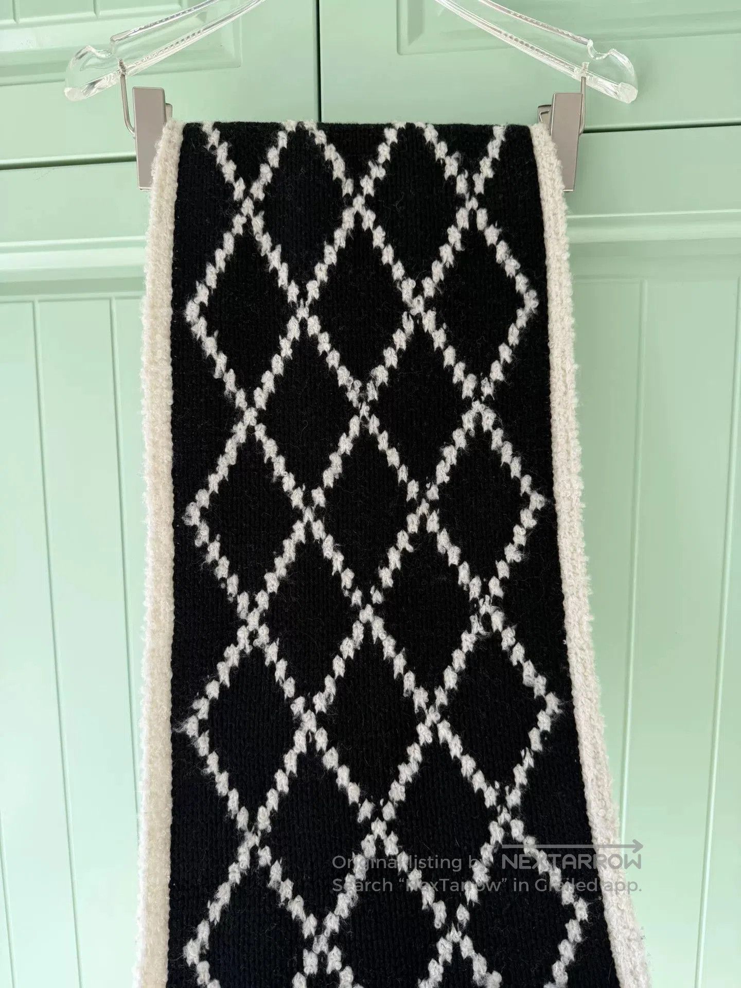 Chanel Chanel Black White Quilted Cashmere Scarf. Size ONE SIZE - 9 Thumbnail