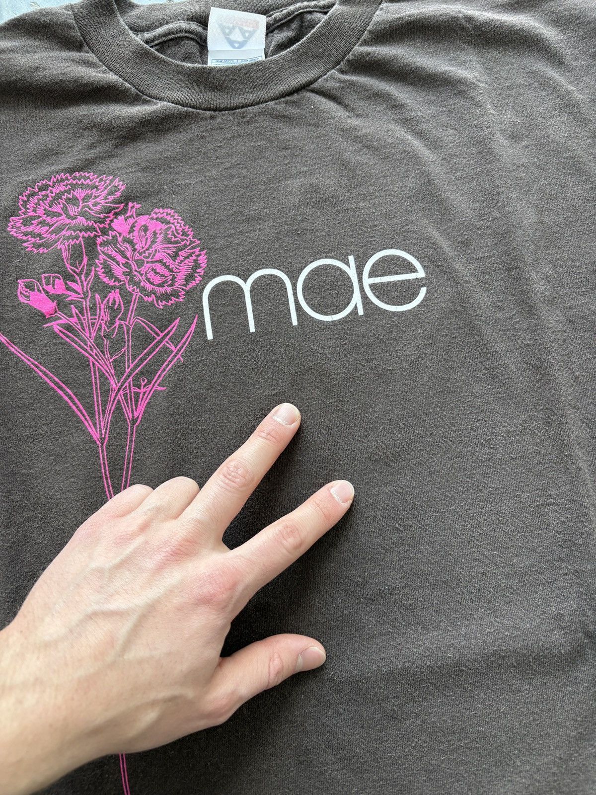 Vintage Vintage Y2K Mae Band Tee Size US XL / EU 56 / 4 - 4 Thumbnail