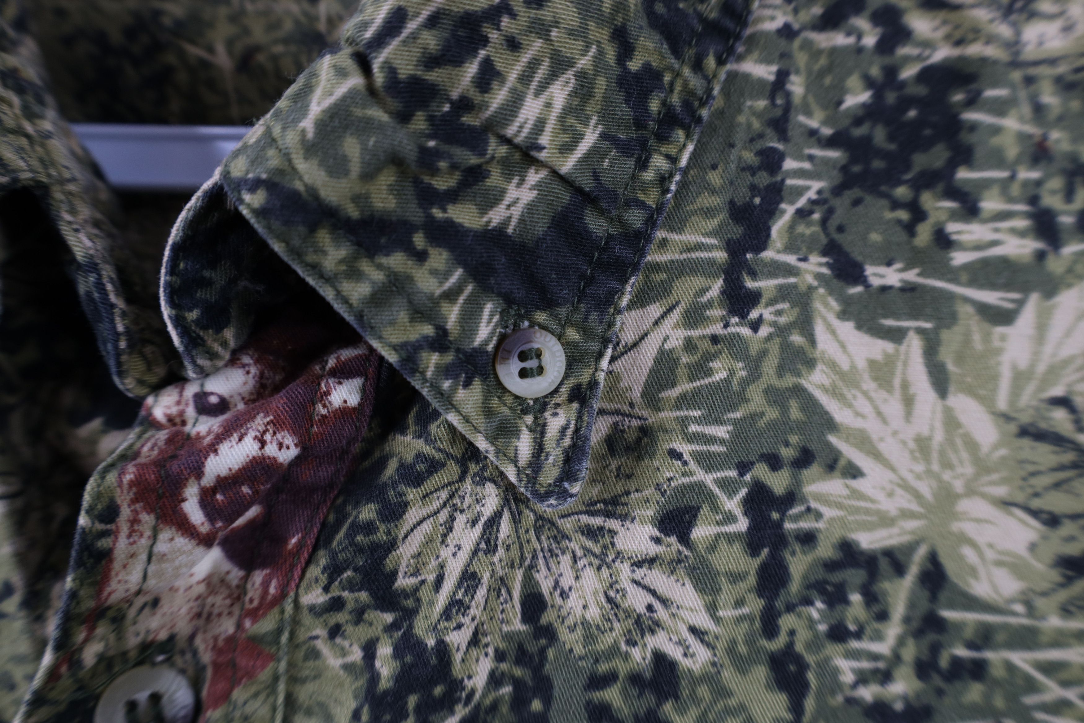 Vintage Vintage 90s Y2K Streetwear Camouflage Collared Button Shirt Size US M / EU 48-50 / 2 - 4 Thumbnail