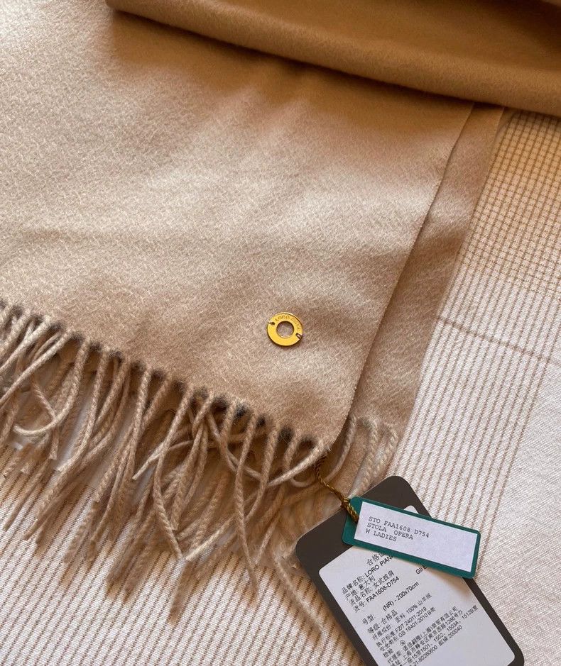 Loro Piana LORO PIANA White goat cashmere scarf beige Size ONE SIZE - 3 Thumbnail