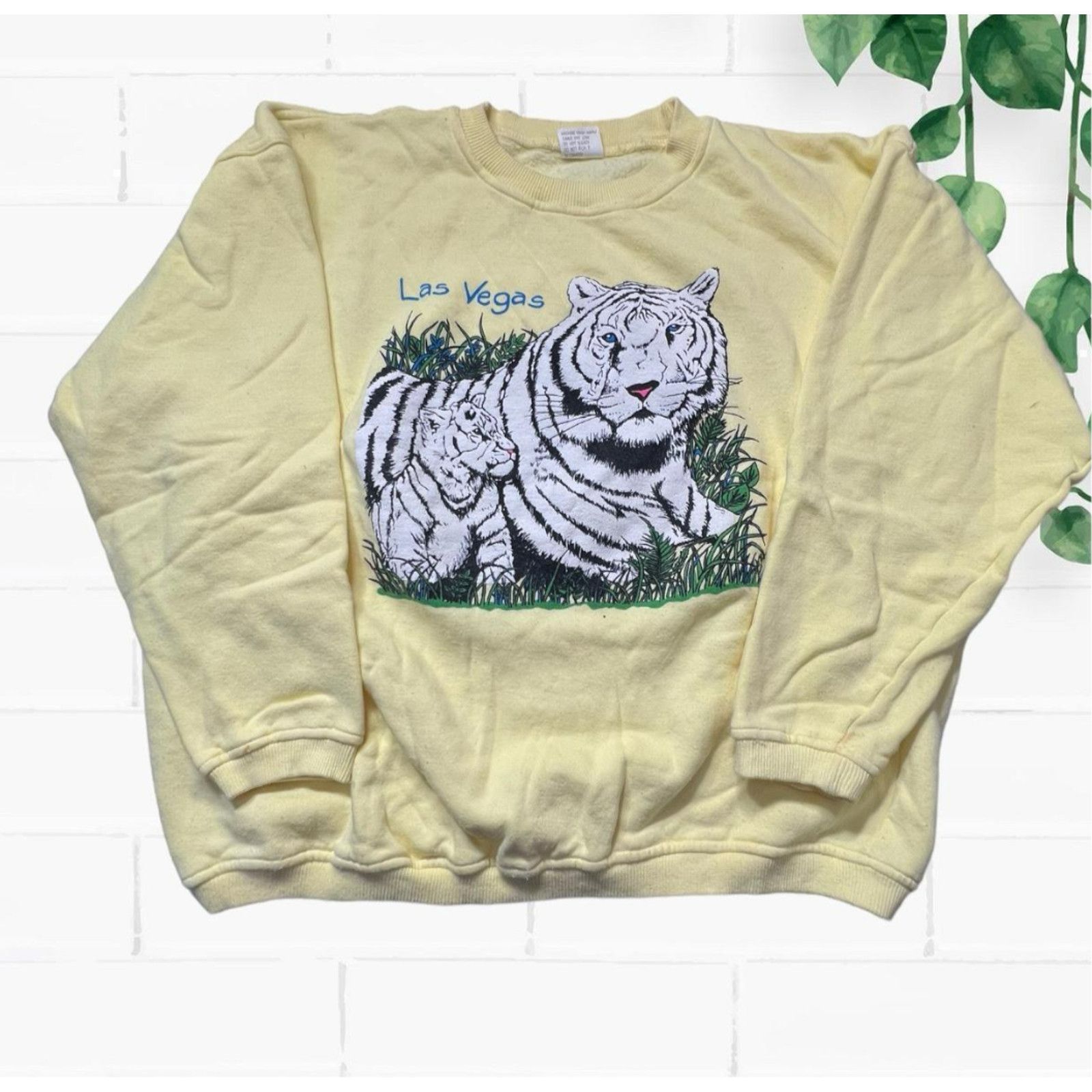 Vintage 90s tiger Las Vegas nature sweater Size M / US 6-8 / IT 42-44 - 1 Thumbnail