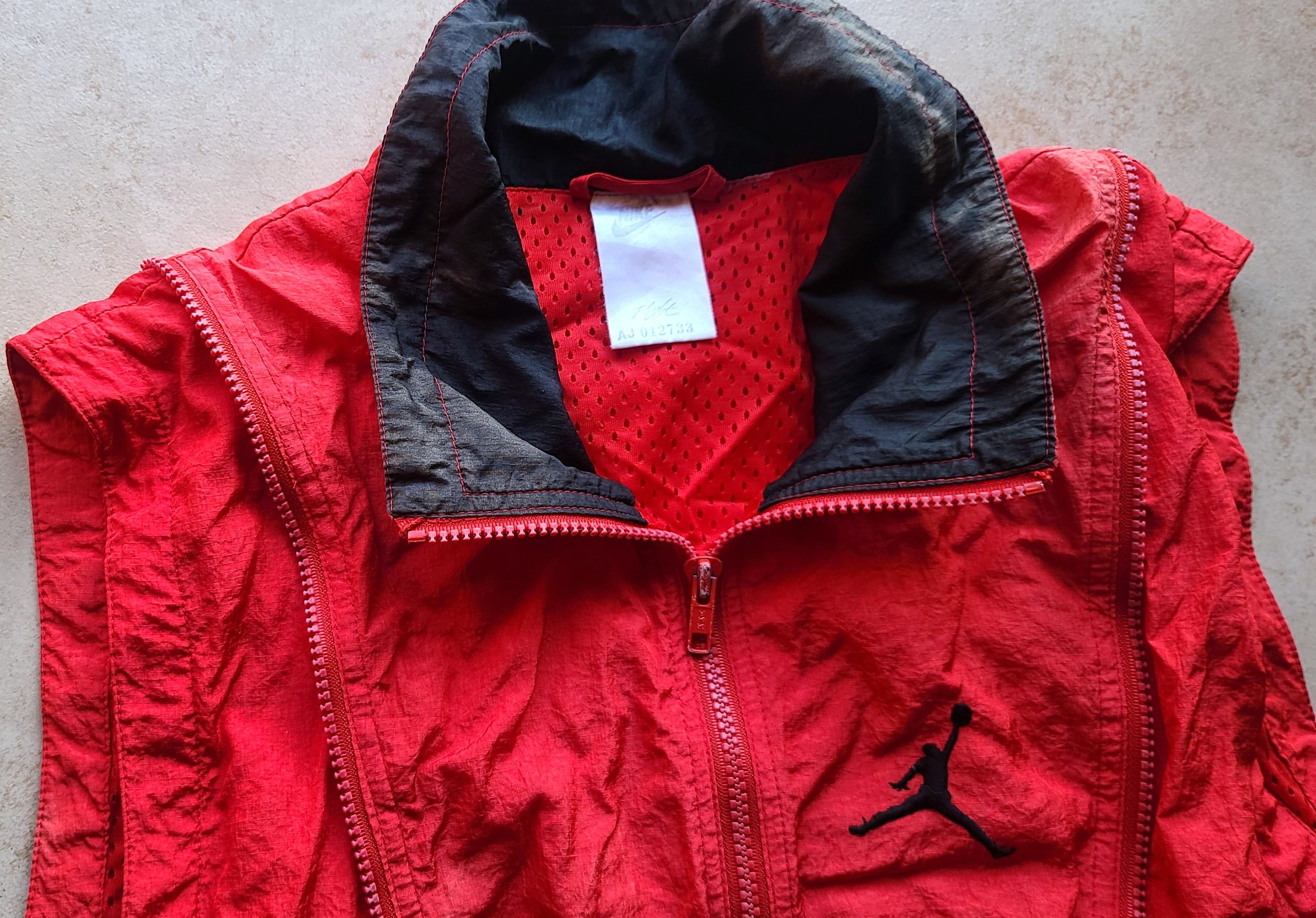 Jordan Brand Jumpman Air Jordan #23 90s Vest jacket red vintage Size US M / EU 48-50 / 2 - 4 Thumbnail