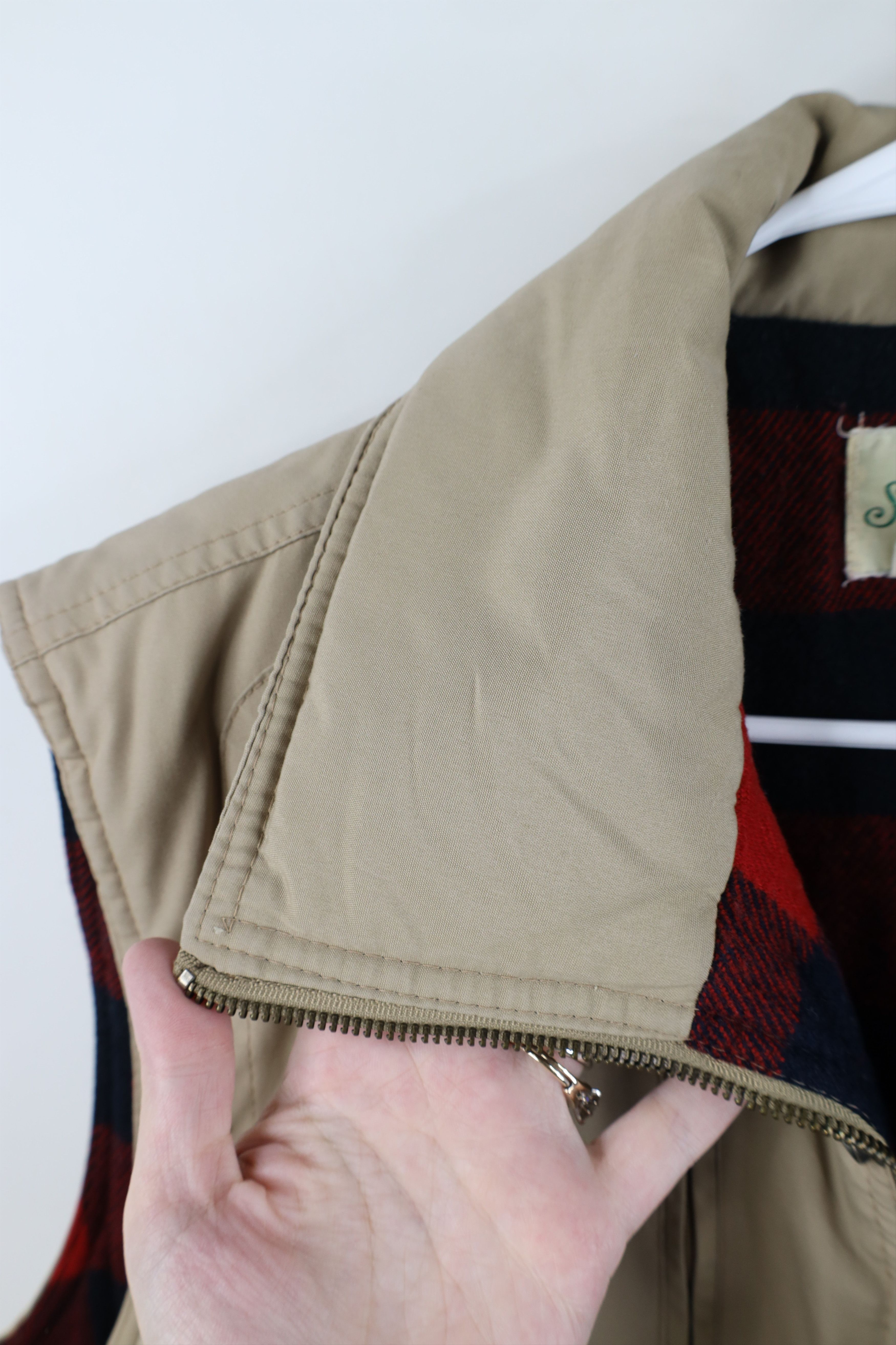 Vintage Vintage 70s Streetwear Lined Full Zip Puffer Vest Jacket Size US XL / EU 56 / 4 - 5 Thumbnail
