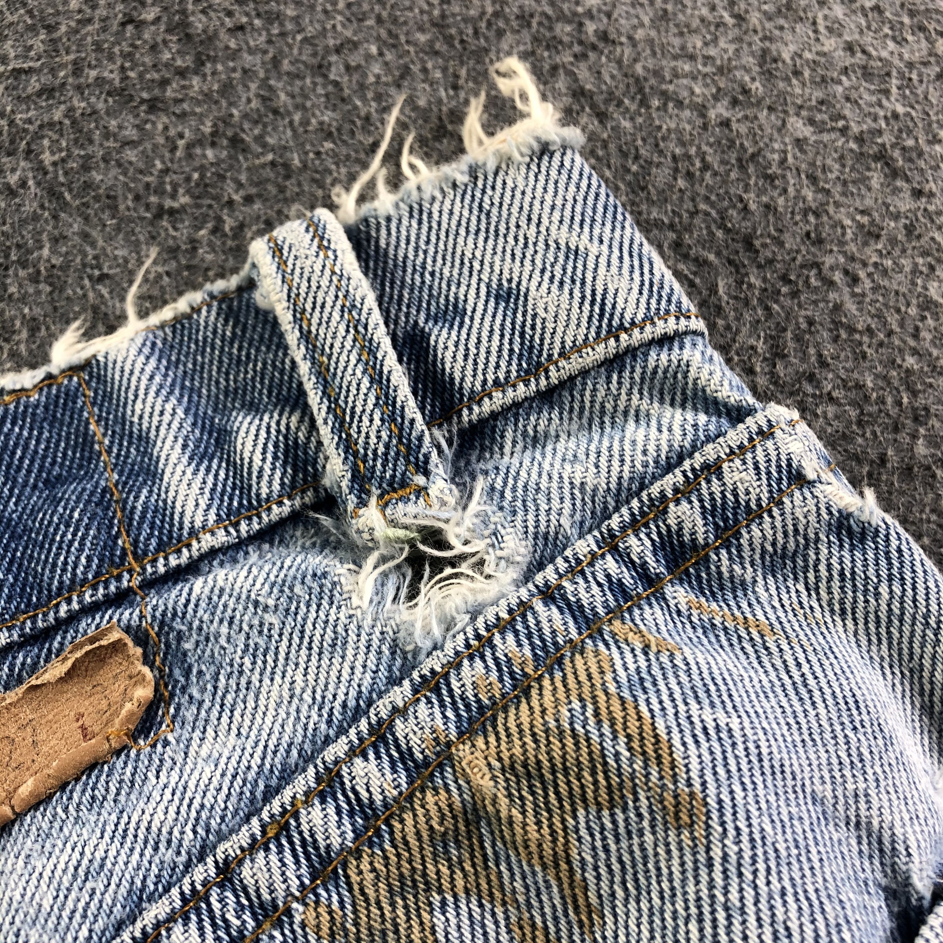 Levi's Vintage Light Wash Levis Jeans-J3382 Size US 26 / EU 42 - 8 Thumbnail