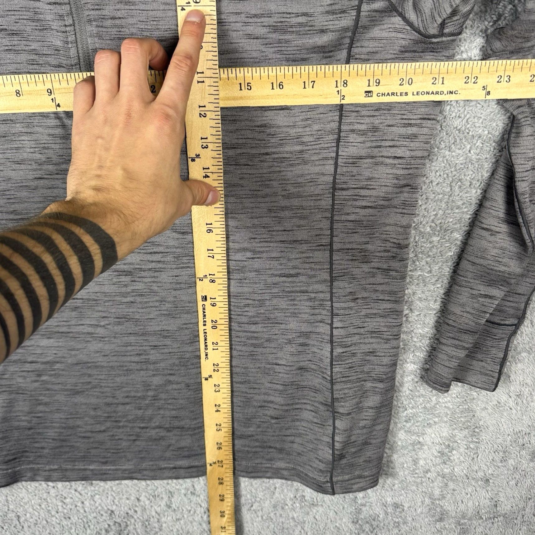 Vintage Kuhl Alloy Shirt Mens L Heather Gray 1/4 Zip Outdoor Casual Hiking Baselayer Shirt Size US L / EU 52-54 / 3 - 7 Thumbnail