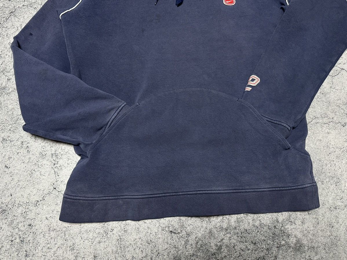 Nike Vintage Nike Cortez Distressed Faded Hoodie “COR72Z” Size US L / EU 52-54 / 3 - 10 Thumbnail