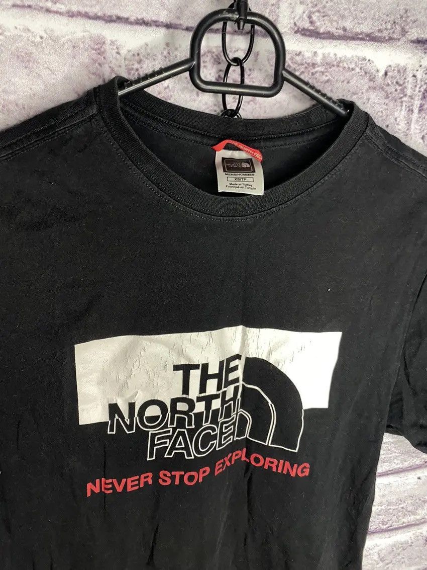 The North Face MENS vintage STREETWEAR The North Face T-Shirt Size XS / US 0-2 / IT 36-38 - 2 Thumbnail