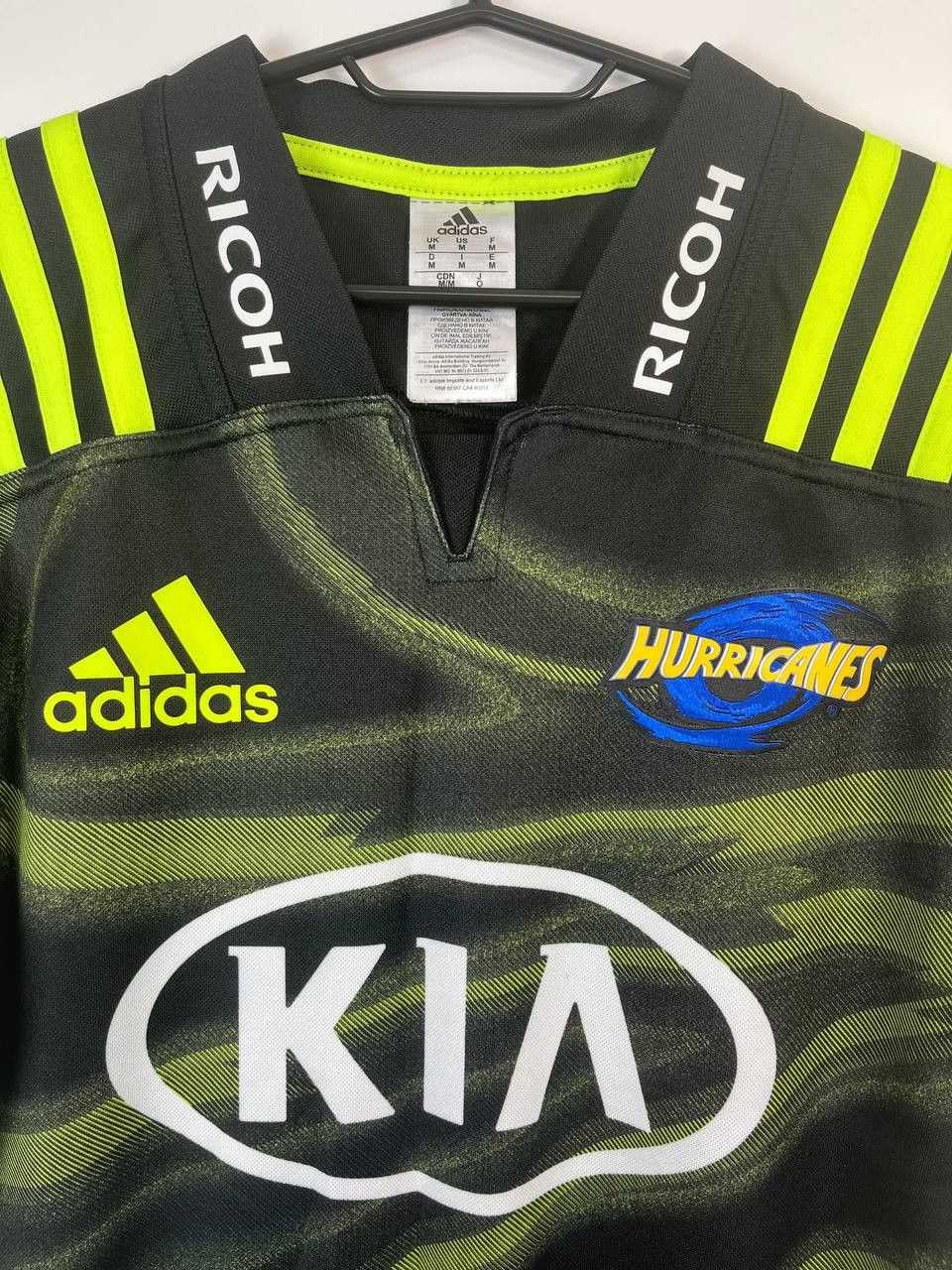 Adidas HURRICANES NEW ZEALAND RUGBY JERSEY ADIDAS SIZE M Size US M / EU 48-50 / 2 - 2 Thumbnail
