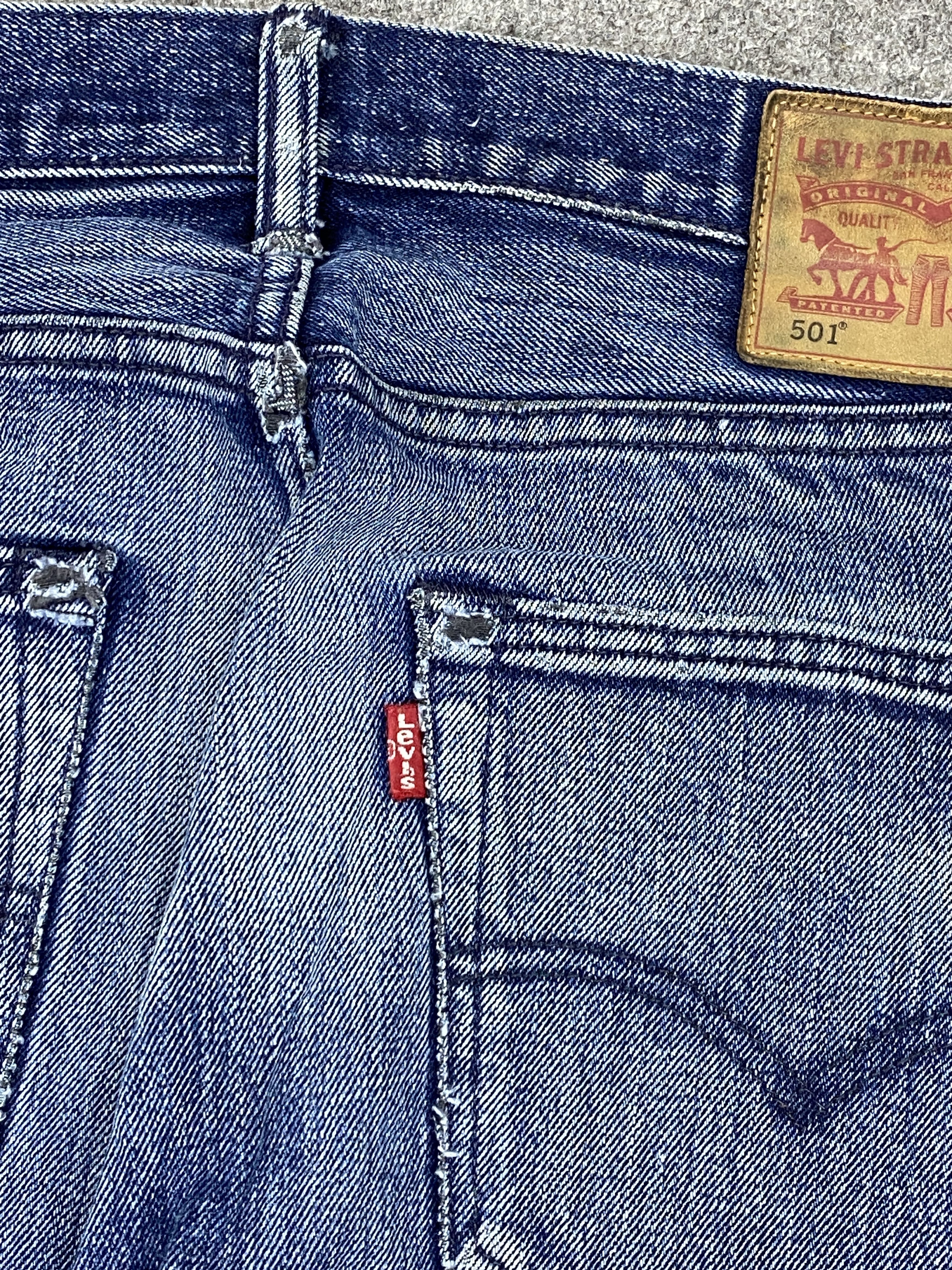 Levi's Vintage Levis 501 Faded Jeans DP2756 Size US 33 - 6 Thumbnail