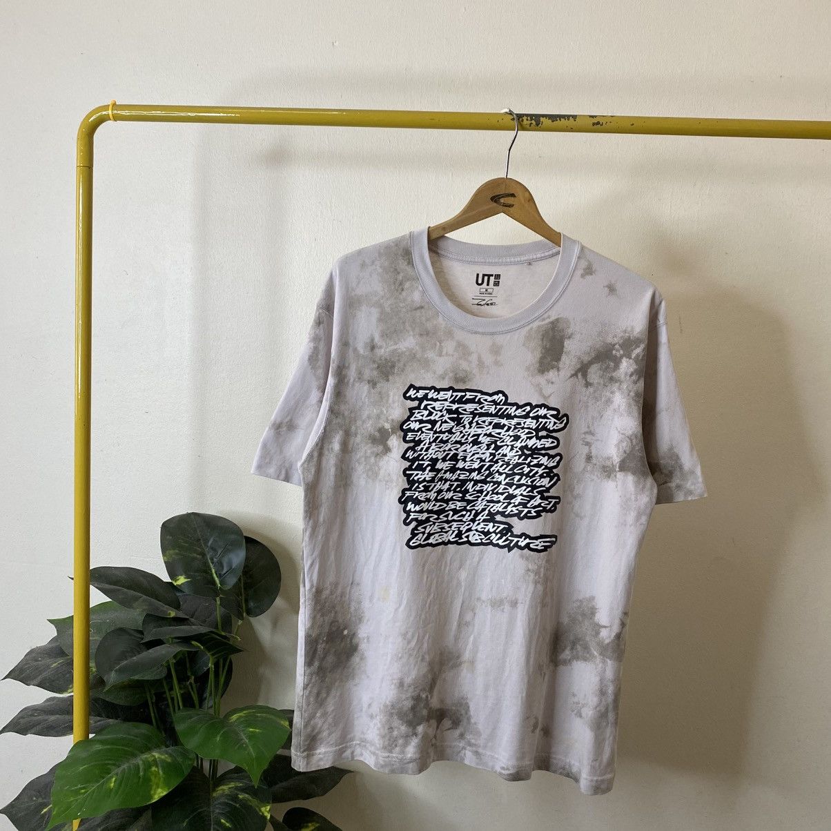 Futura Futura Laboratories x Uniqlo Tie Dye Collaboration T Shirt Size US L / EU 52-54 / 3 - 1 Thumbnail